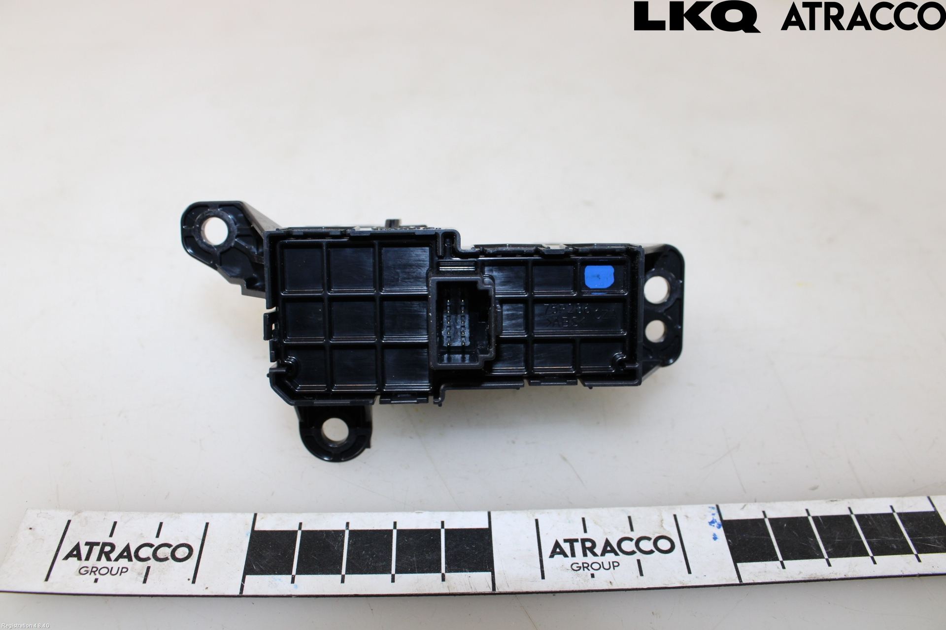 Toyota YARIS CROSS XP21 21- Bryter Parkeringsbrems