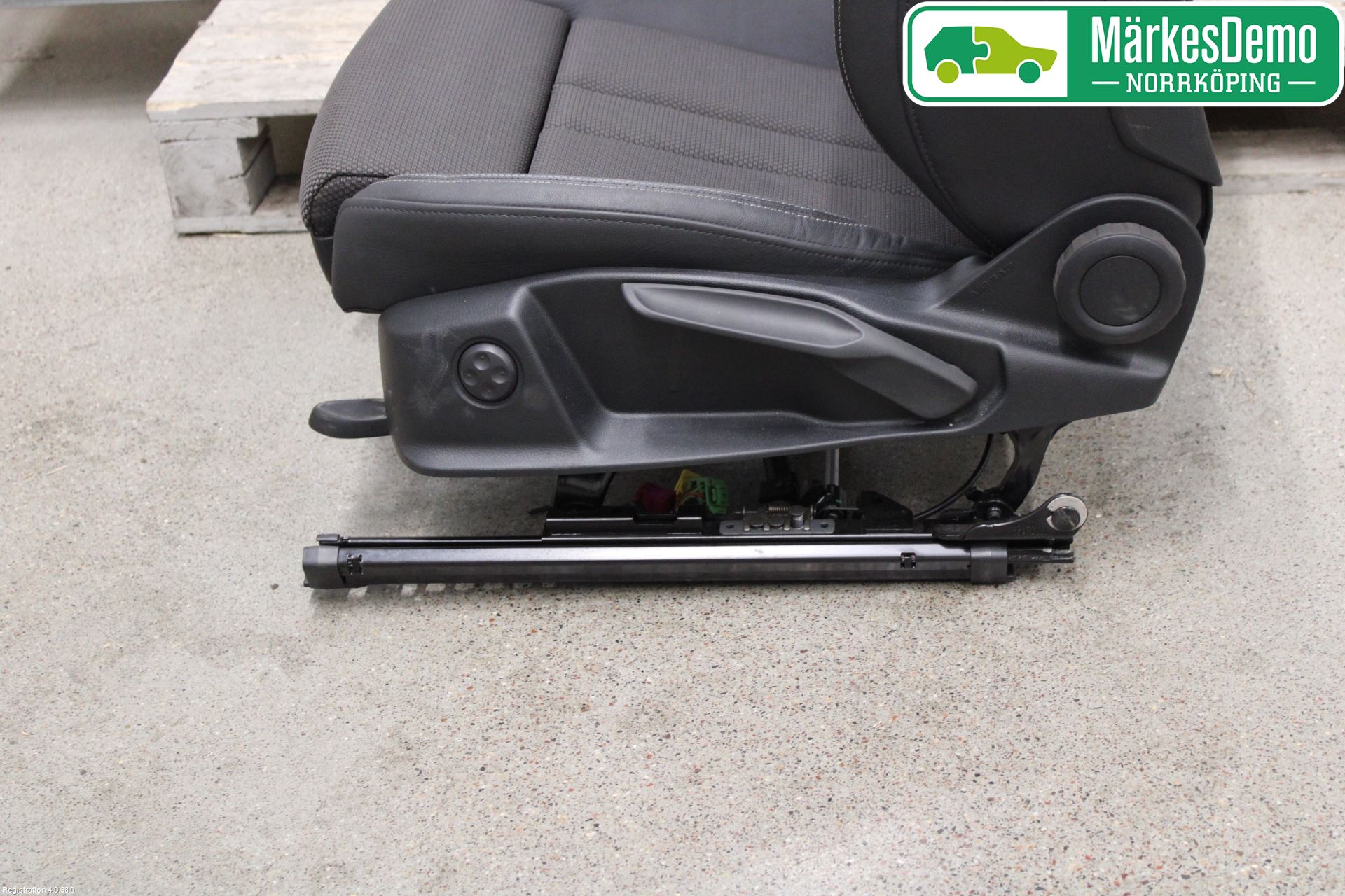 Audi A4/S4 B9 20- Innr Sete Foran Venstre