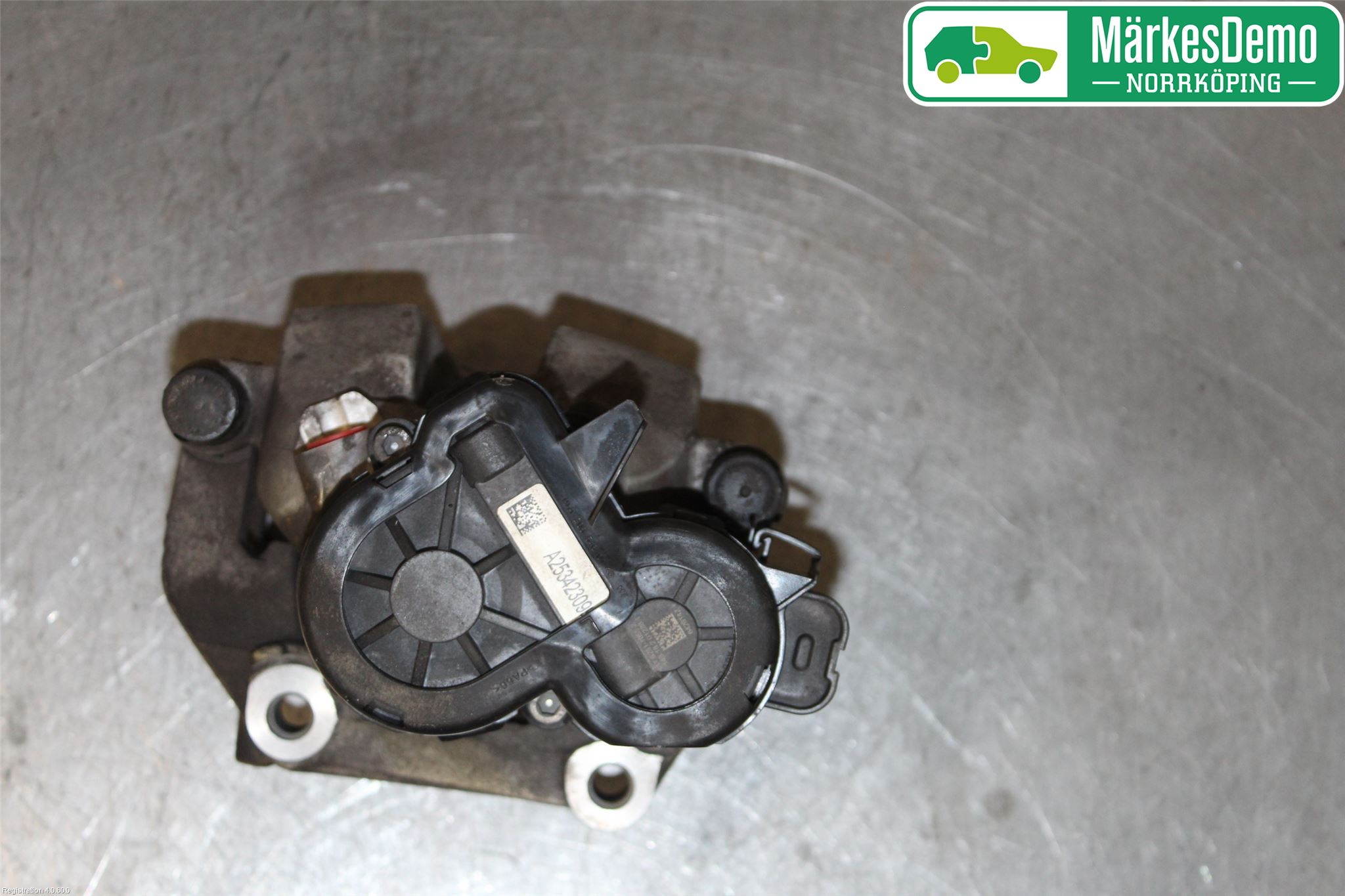 Mercedes-Benz MB C-KLASS (W205) 14-21 Bremsecaliper Bak Venstre