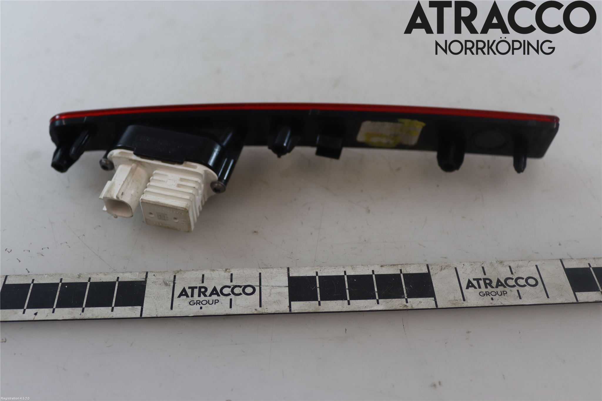 Landrover DEFENDER (L663) 20- Refleks Bak