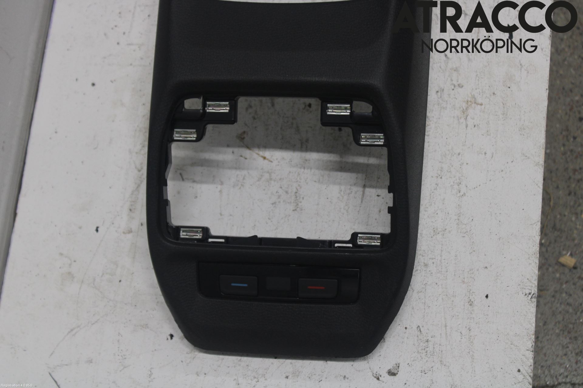 Volkswagen VW ID.4 21- Instrumentkonsoll Midt