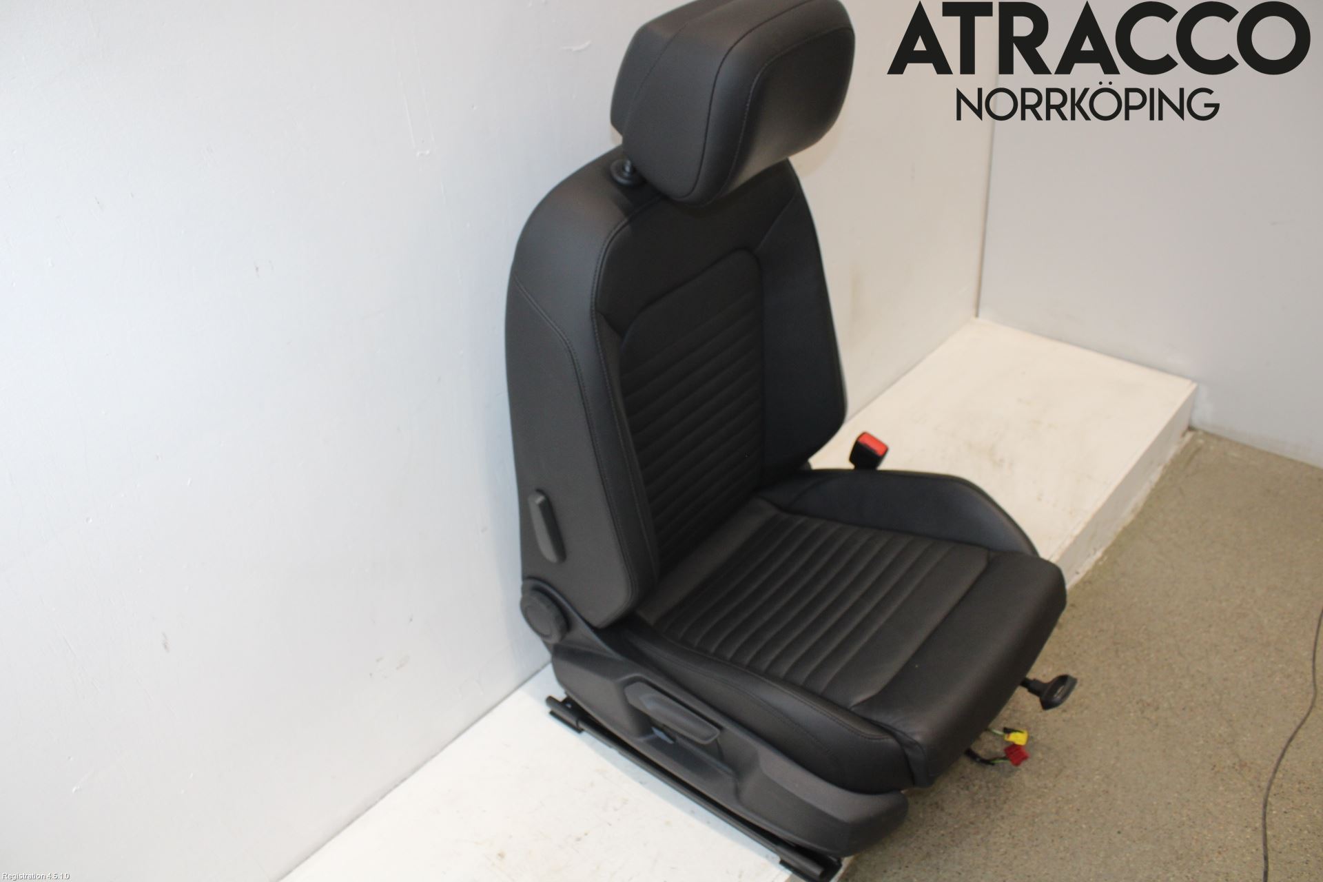 Volkswagen VW PASSAT 15-19 Innr Sete Foran Høyre