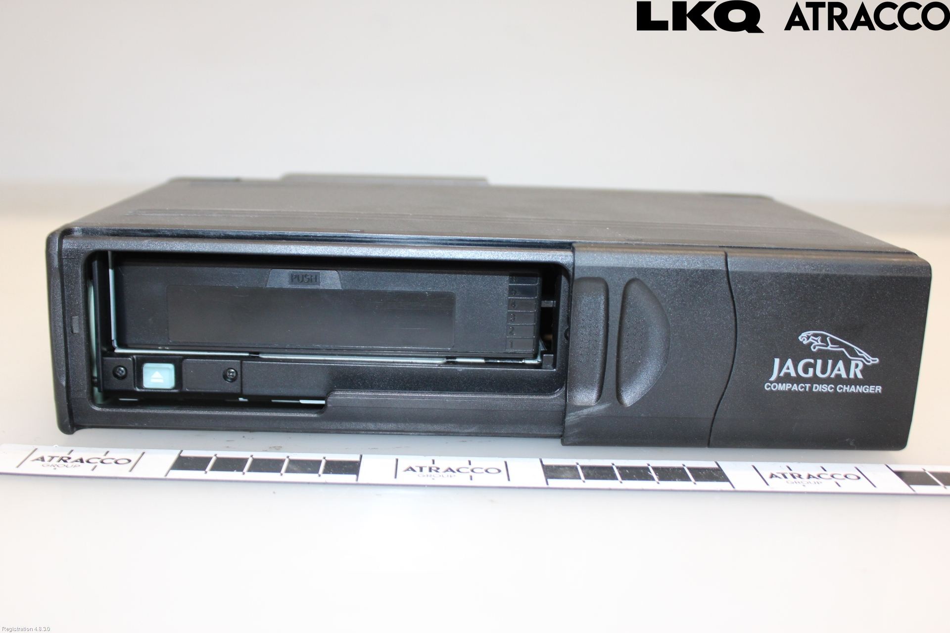 Jaguar XJ X350        03-09 Stereo Radio Med Cd