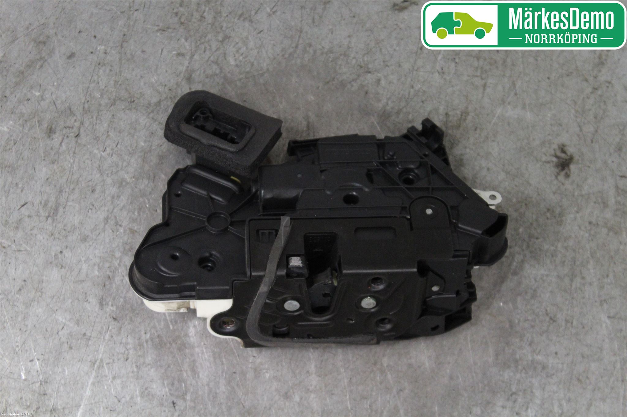 Volkswagen VW GOLF / E-GOLF VII 13-20 Dørlås - Låsekasse
