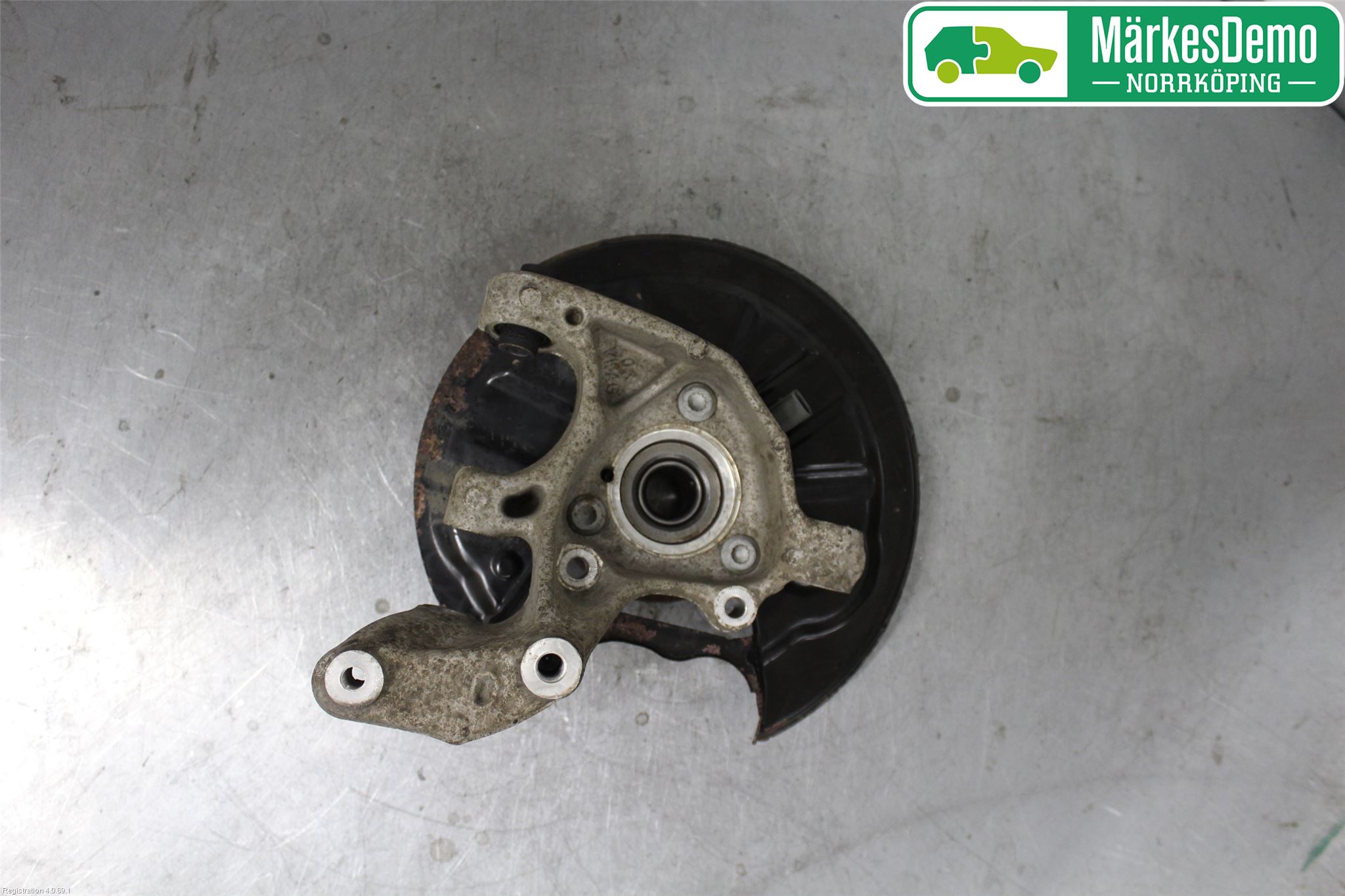 Volkswagen VW PASSAT 15-19 Spindel Vb