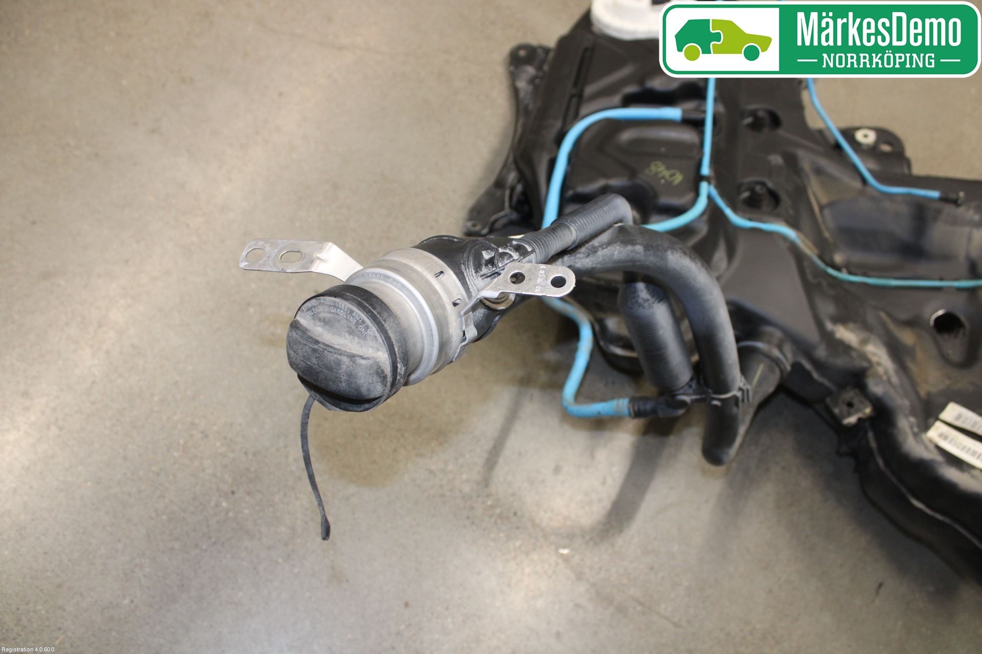 Audi A4 12-15 Drivstofftank Innsprøytning