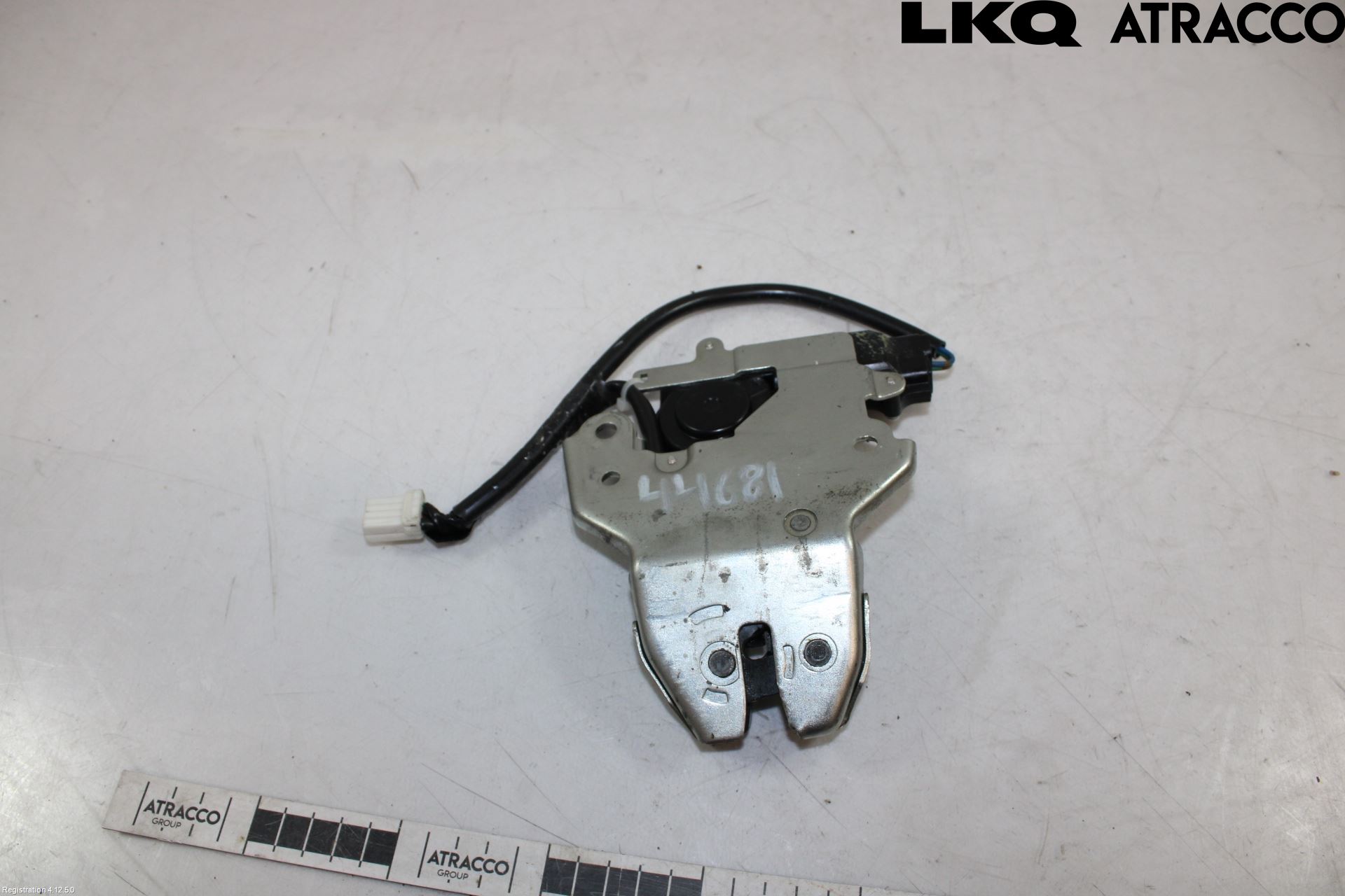 Chrysler CHR 300C Bakluke-Lokk Låsekasse