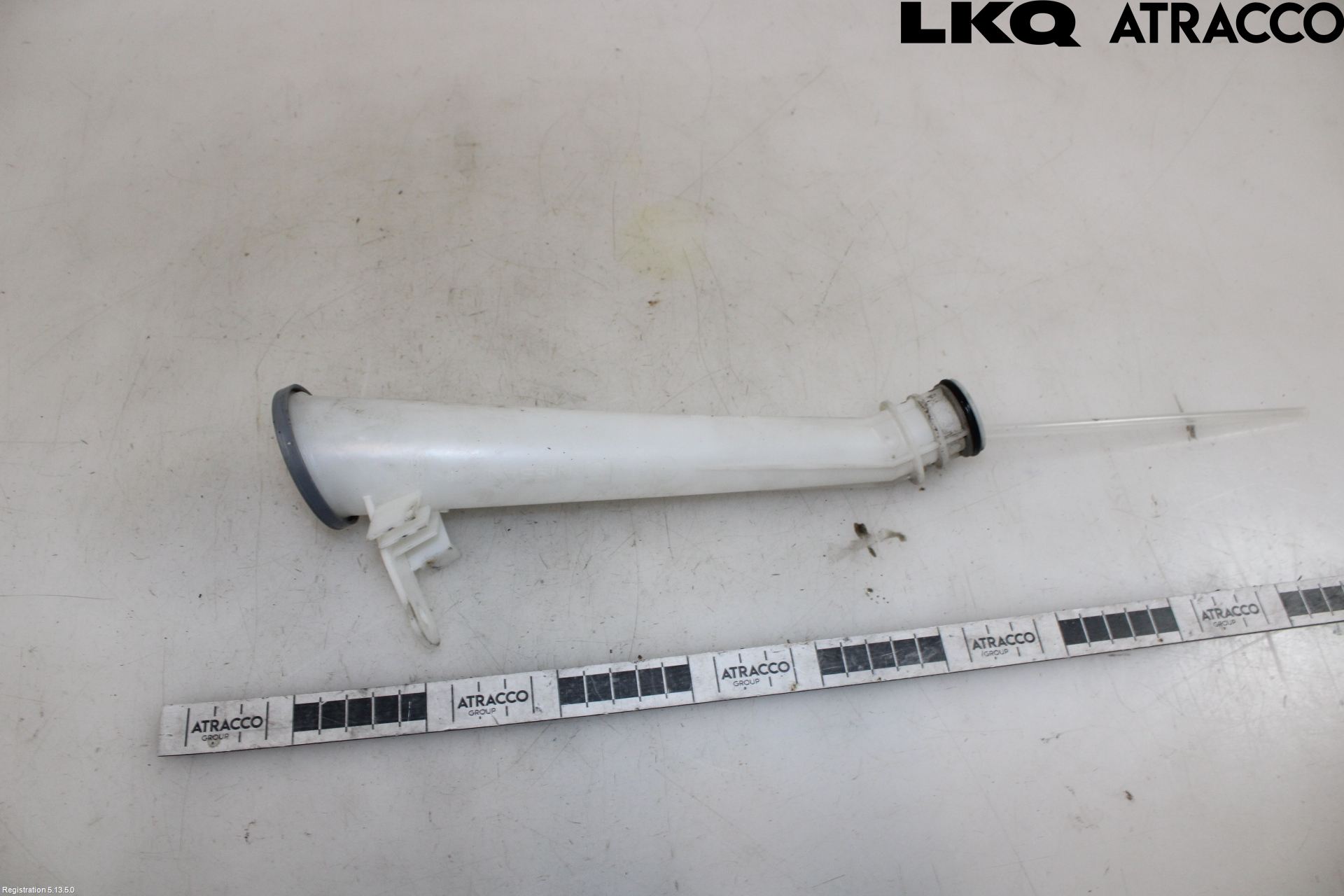 Nissan PULSAR Påfyllingsrør For Vasketank