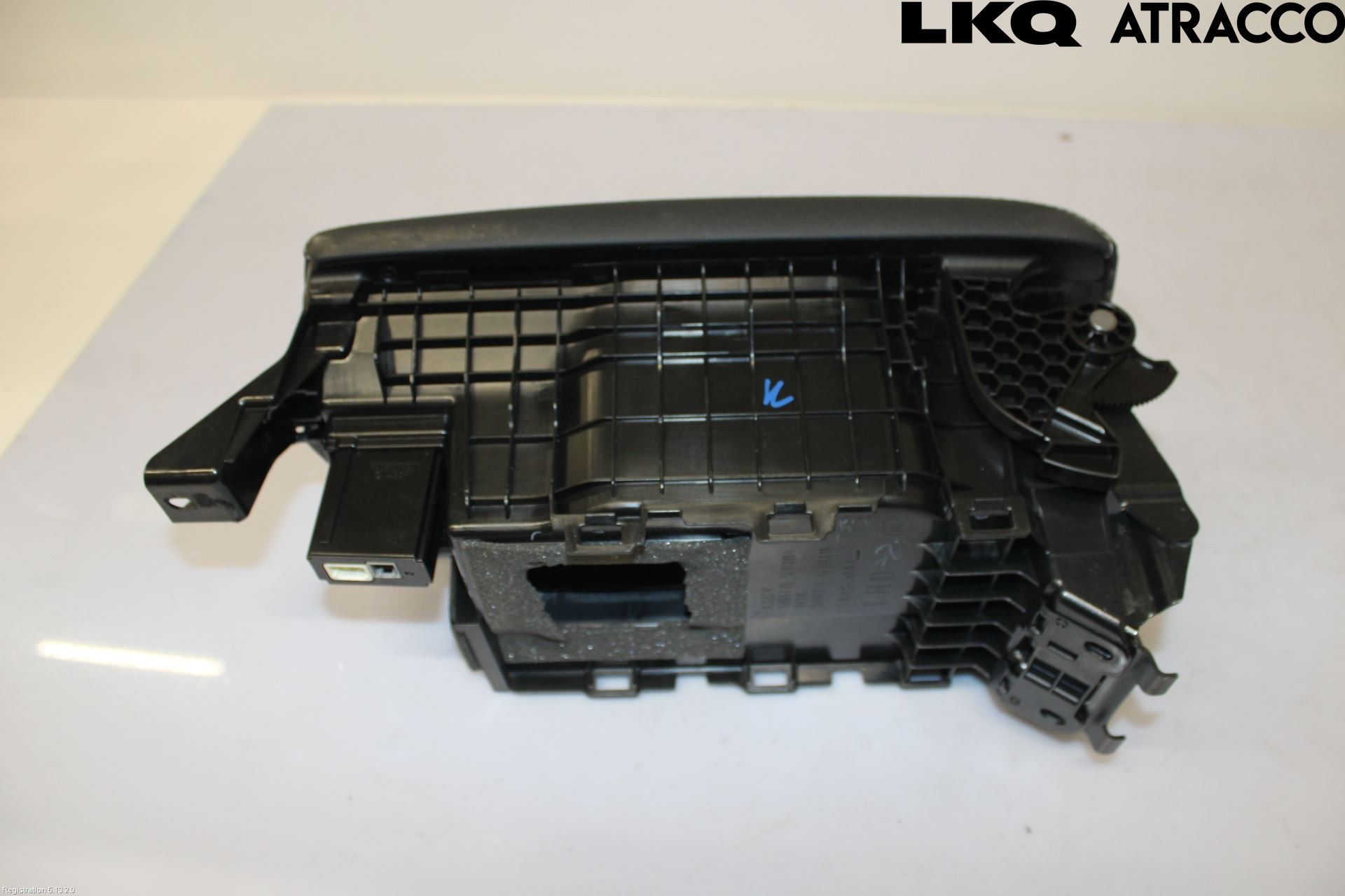 Lexus IS 250/350 14-20 Innr Armlene