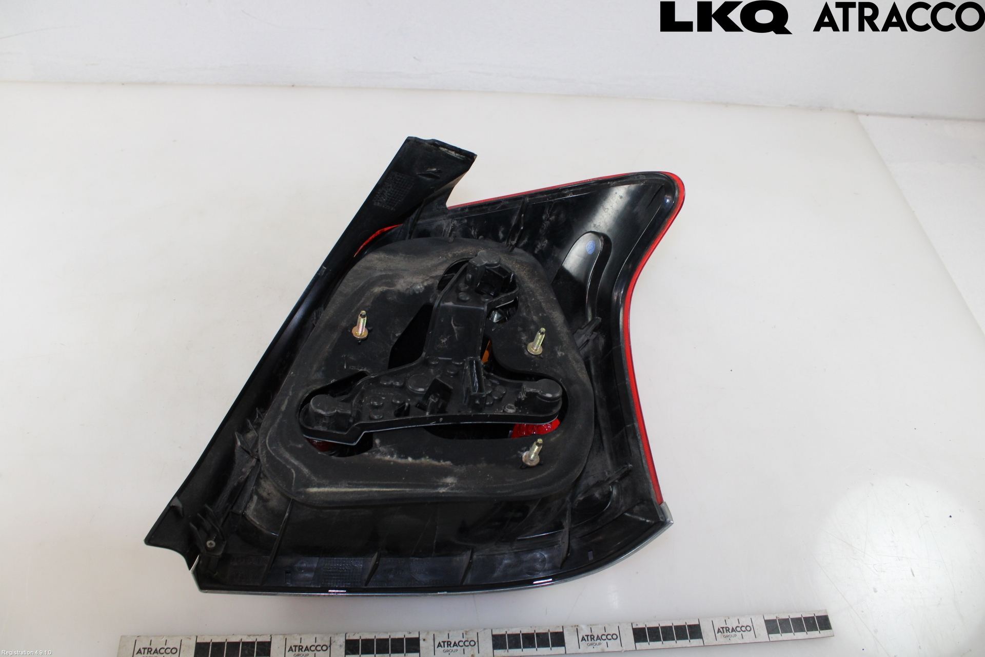 Toyota AVENSIS 03-06 Baklykt Venstre