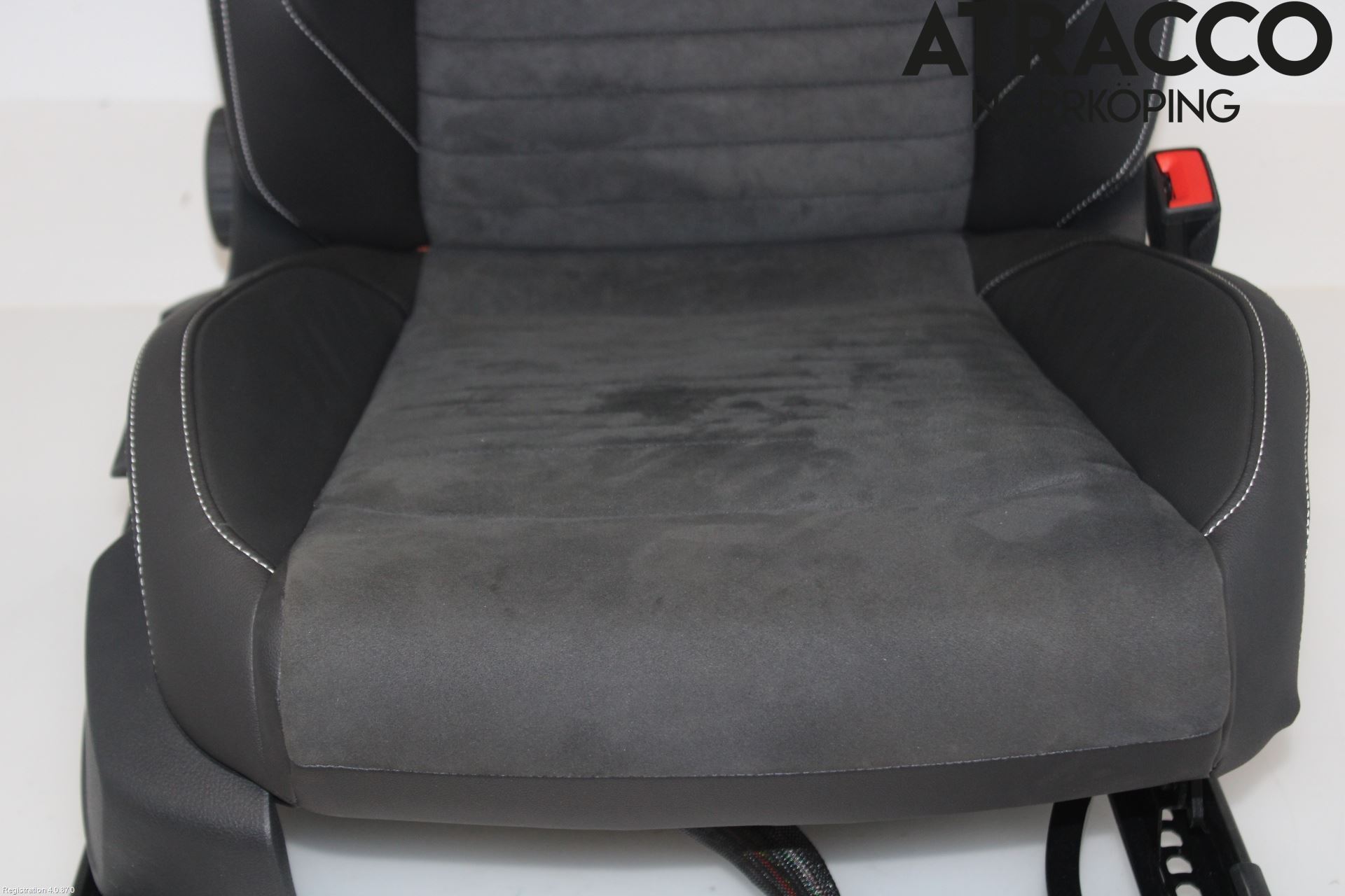 Volkswagen VW PASSAT 20-24 Innr Sete Foran Høyre