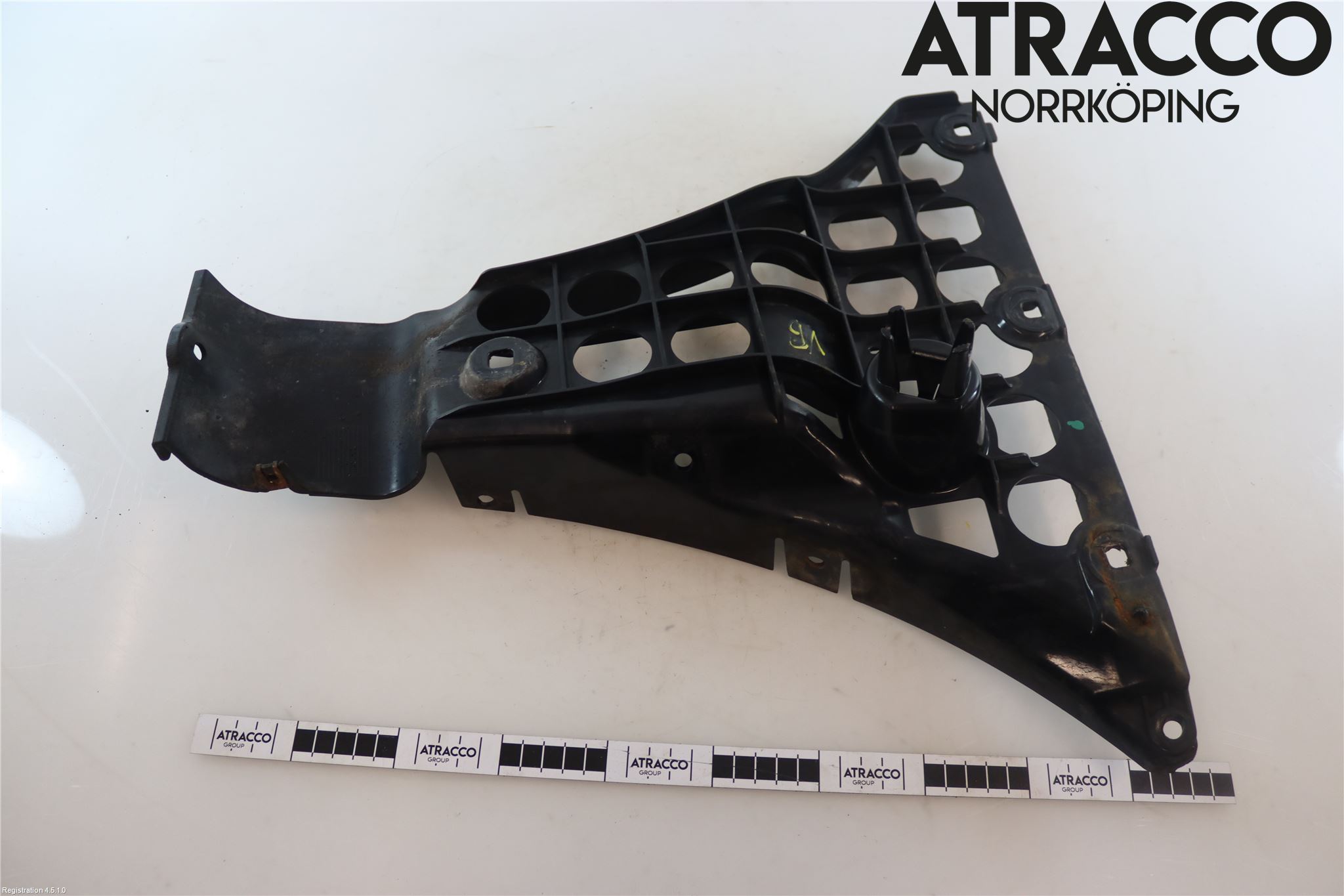 BMW 5 E60/61 Sed/Tou 02-10 Støtfangerfeste Bak Venstre