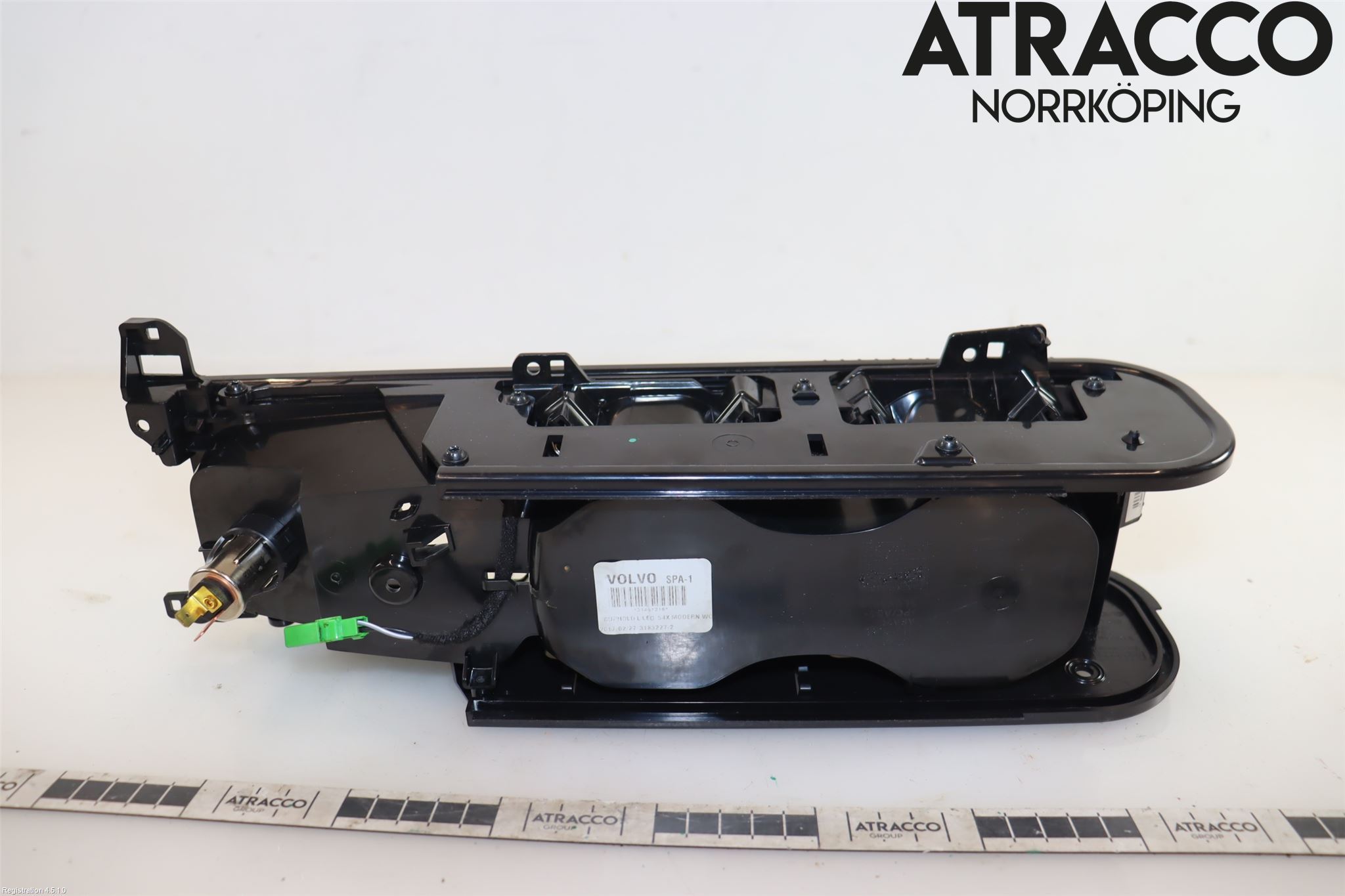 Volvo S90 17->> Innr Koppholder