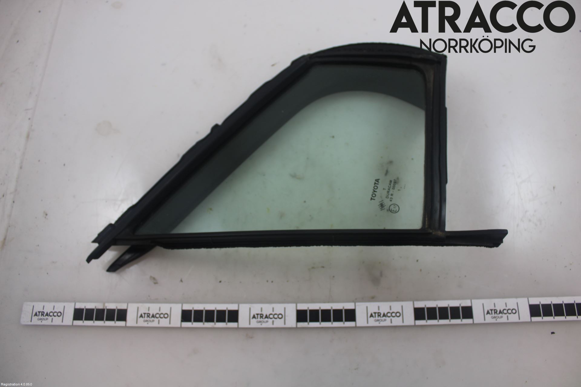 Toyota YARIS XP130 12-14 Dørrute Foran Venstre Trekant