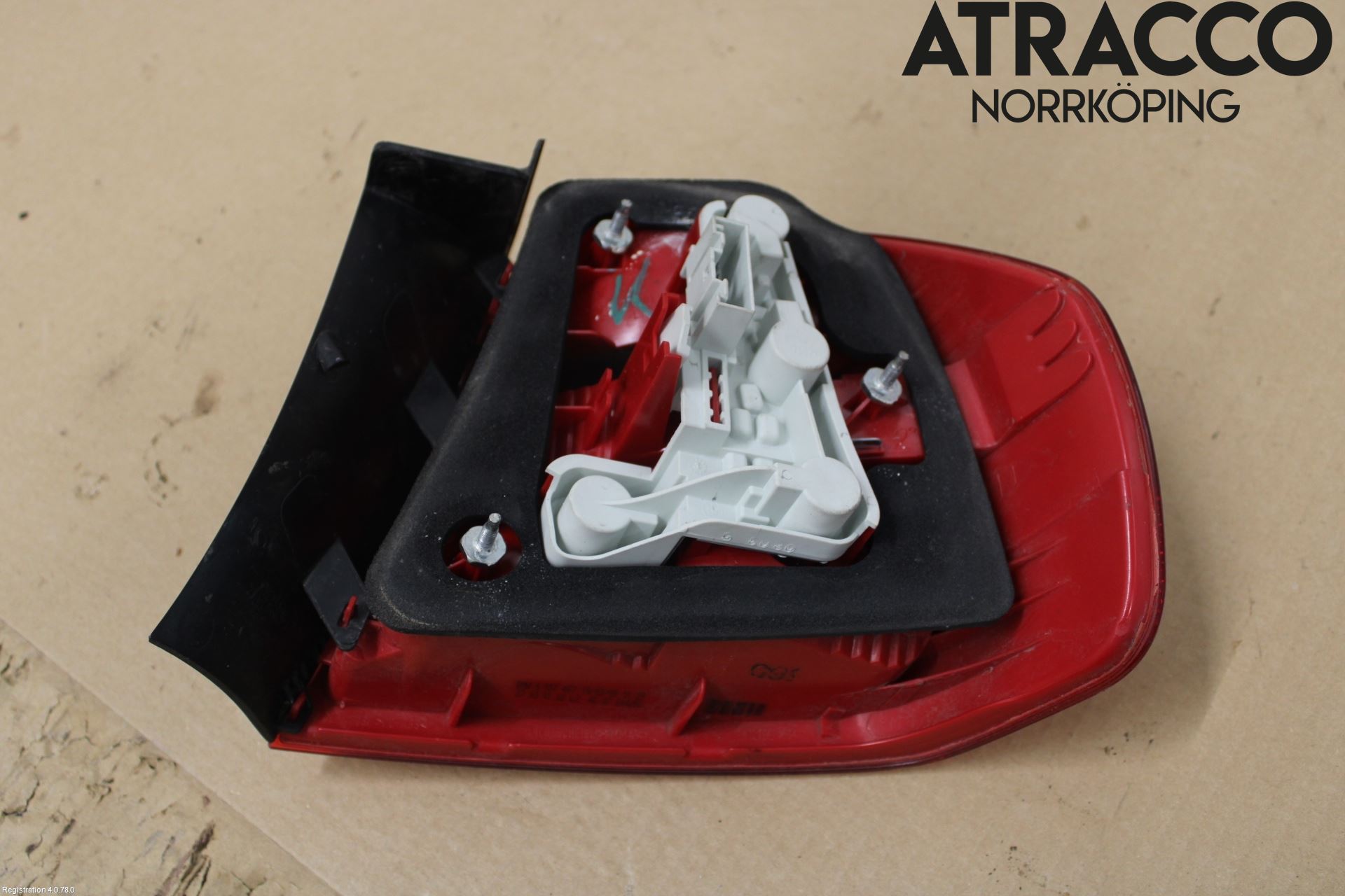 BMW 3 E90/91 SED/TOU 05-12 Baklykt Venstre