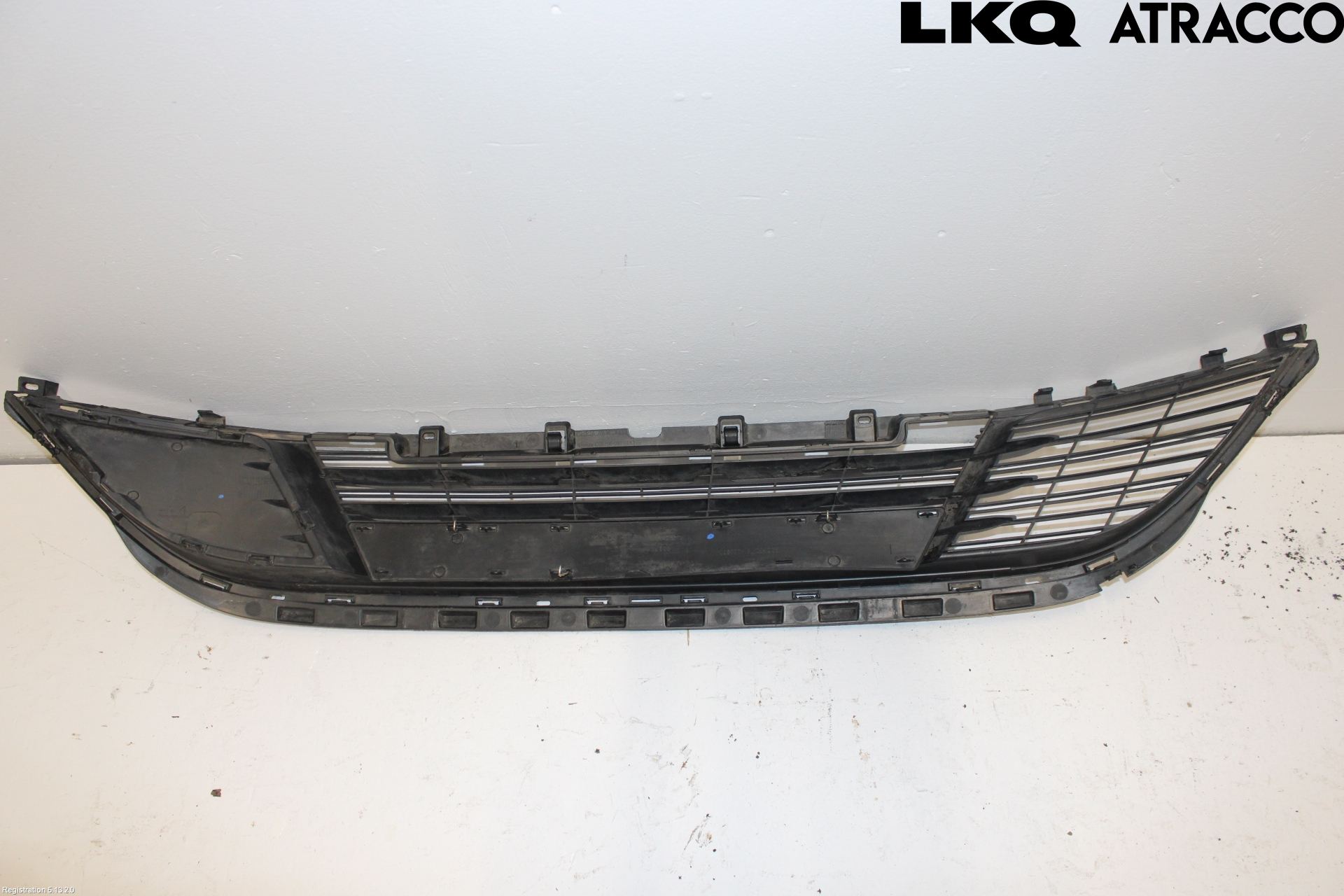 Peugeot 308 14-21 Grilldel Midt