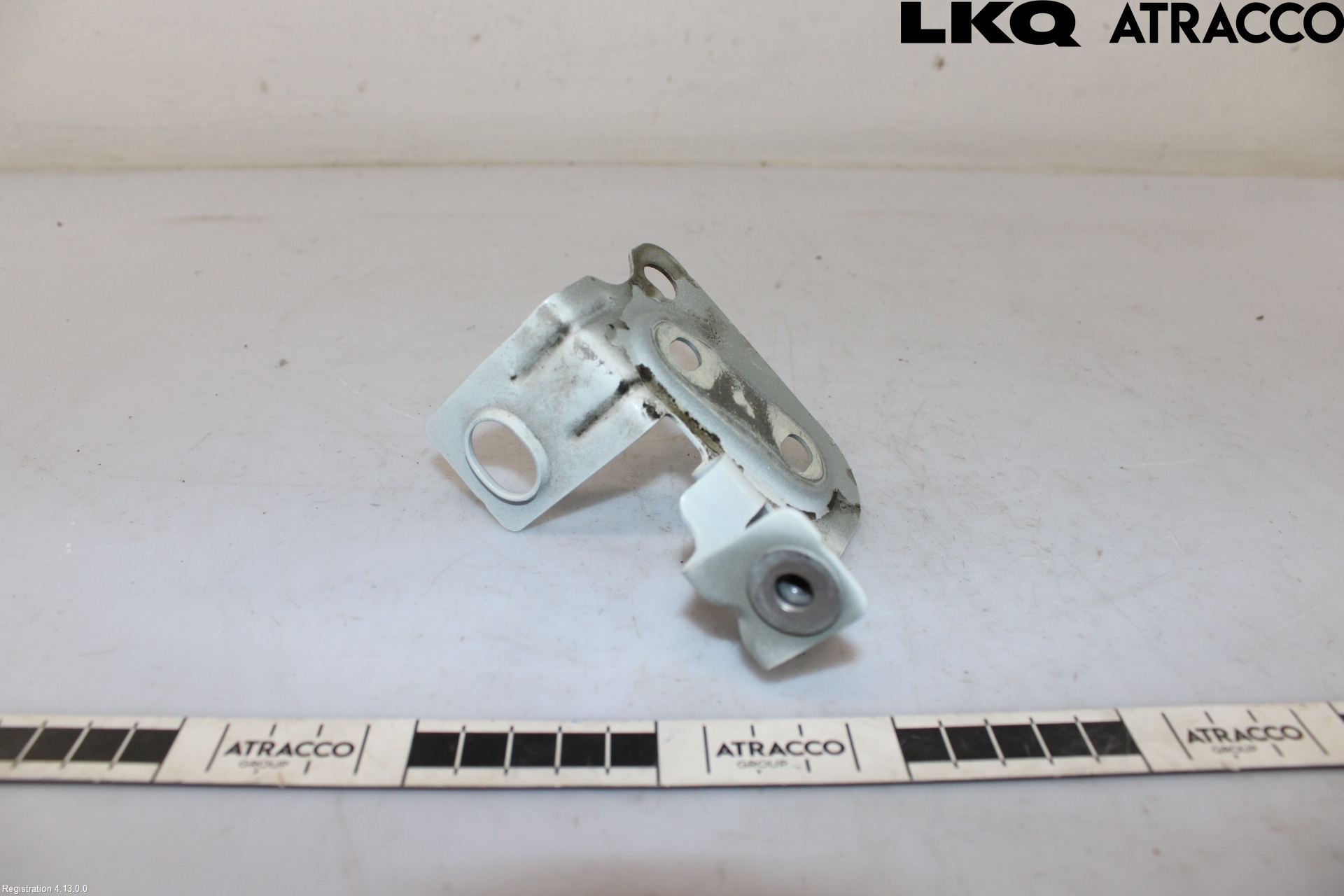 Volkswagen VW TOUAREG CR 18- Fenderfeste Foran Høy