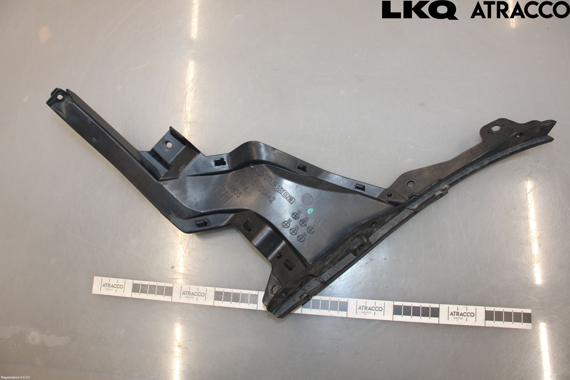 Mazda CX-30 20- Luftstyring Front