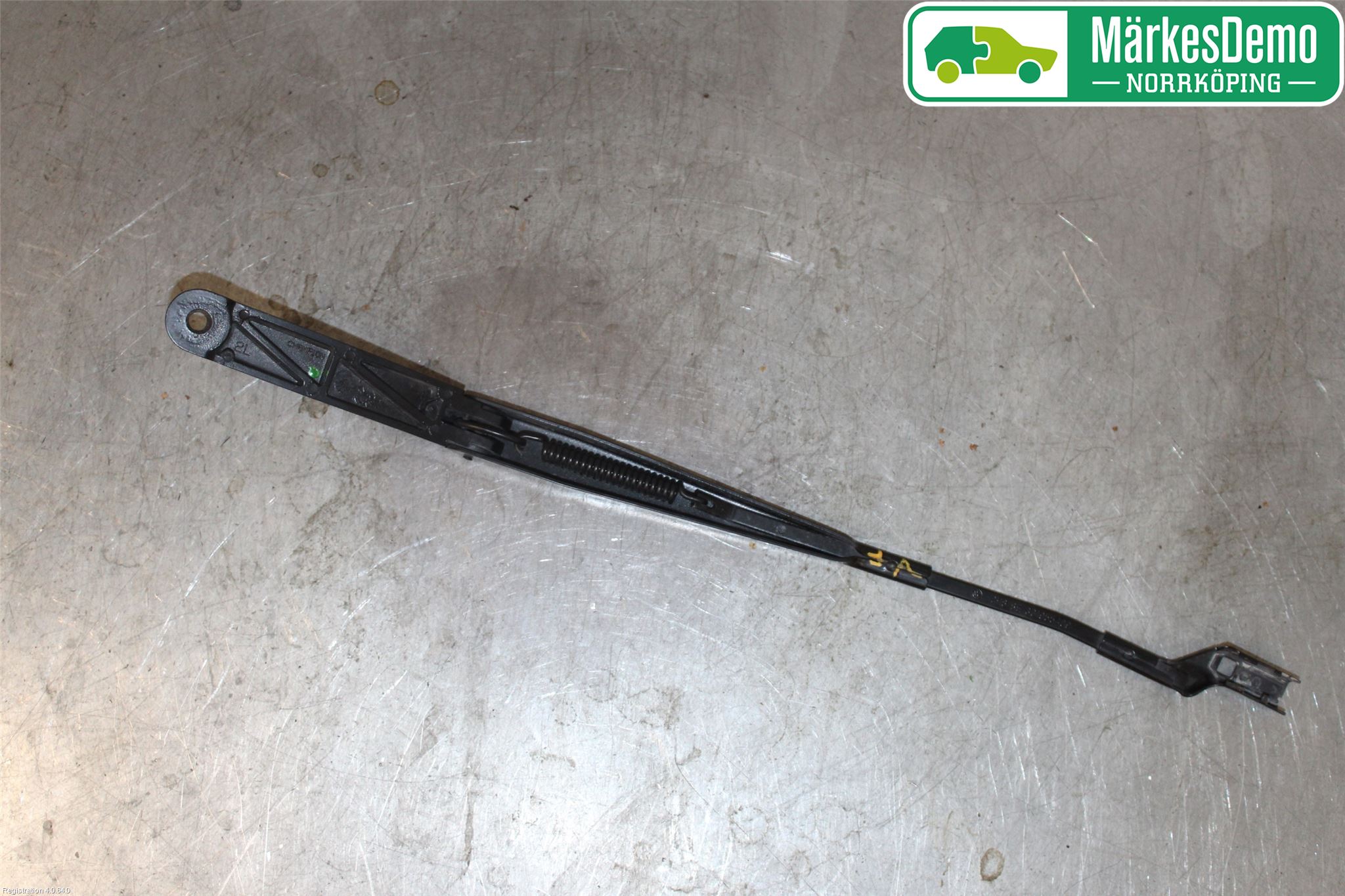 Volkswagen VW PASSAT 15-19 Viskerarm-Armer Frontrute