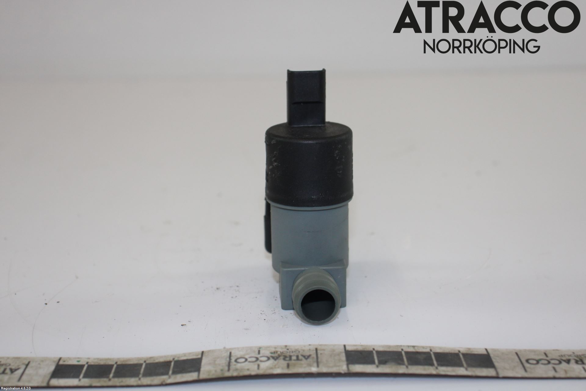 Nissan QASHQAI 10-14 Spylerpumpe Frontrute