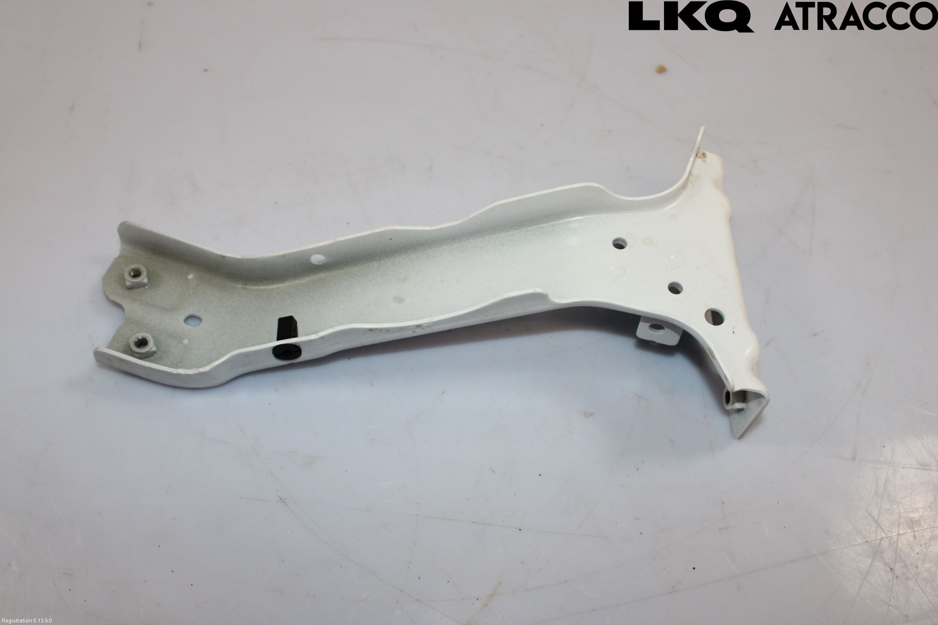 Audi A3/S3 8Y 21- Frontskjermfeste Venstre