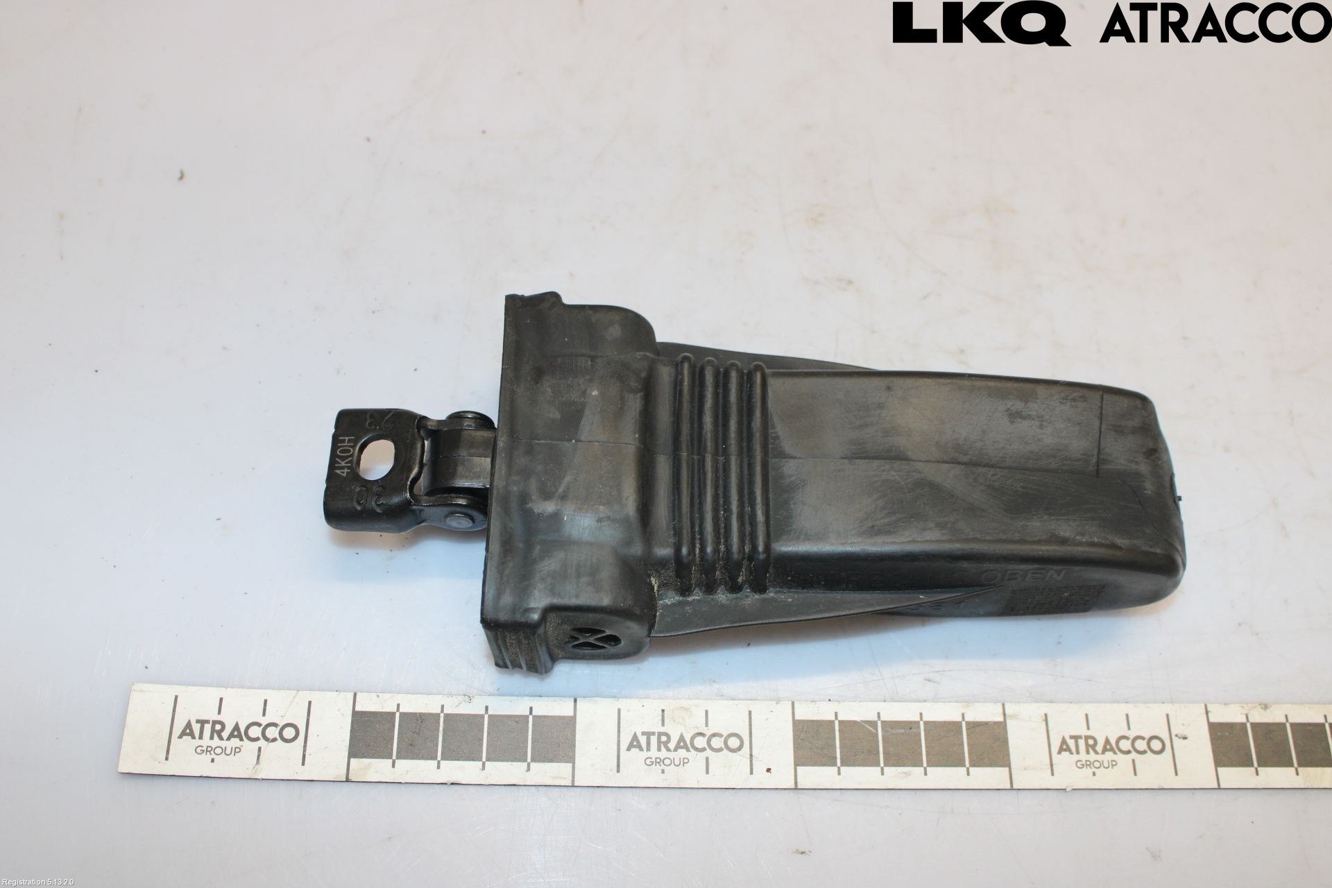 Audi A6 F2/C8 19- Dørstopper