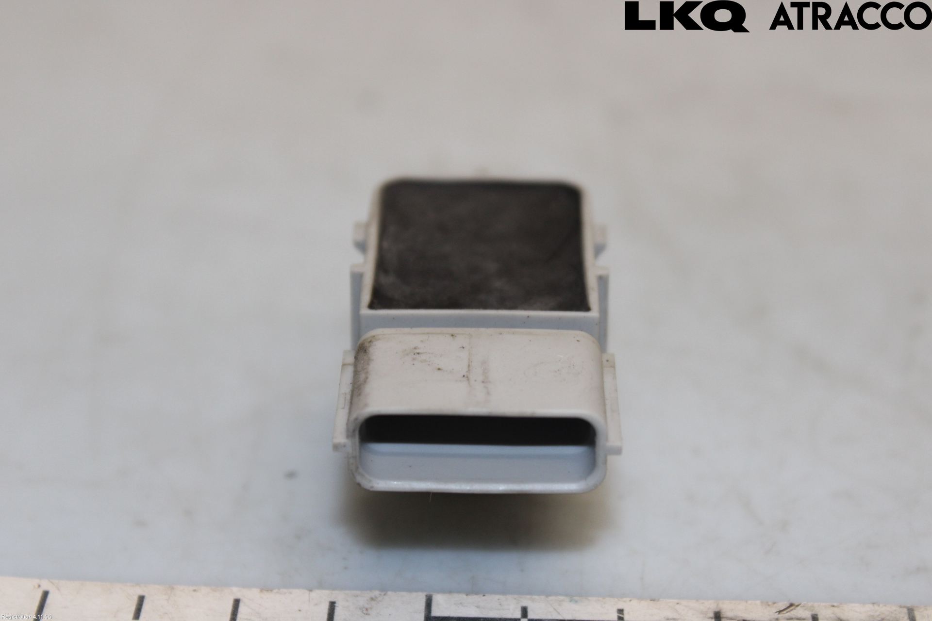 Kia CARENS III 13-19 Sensor Parkering Front