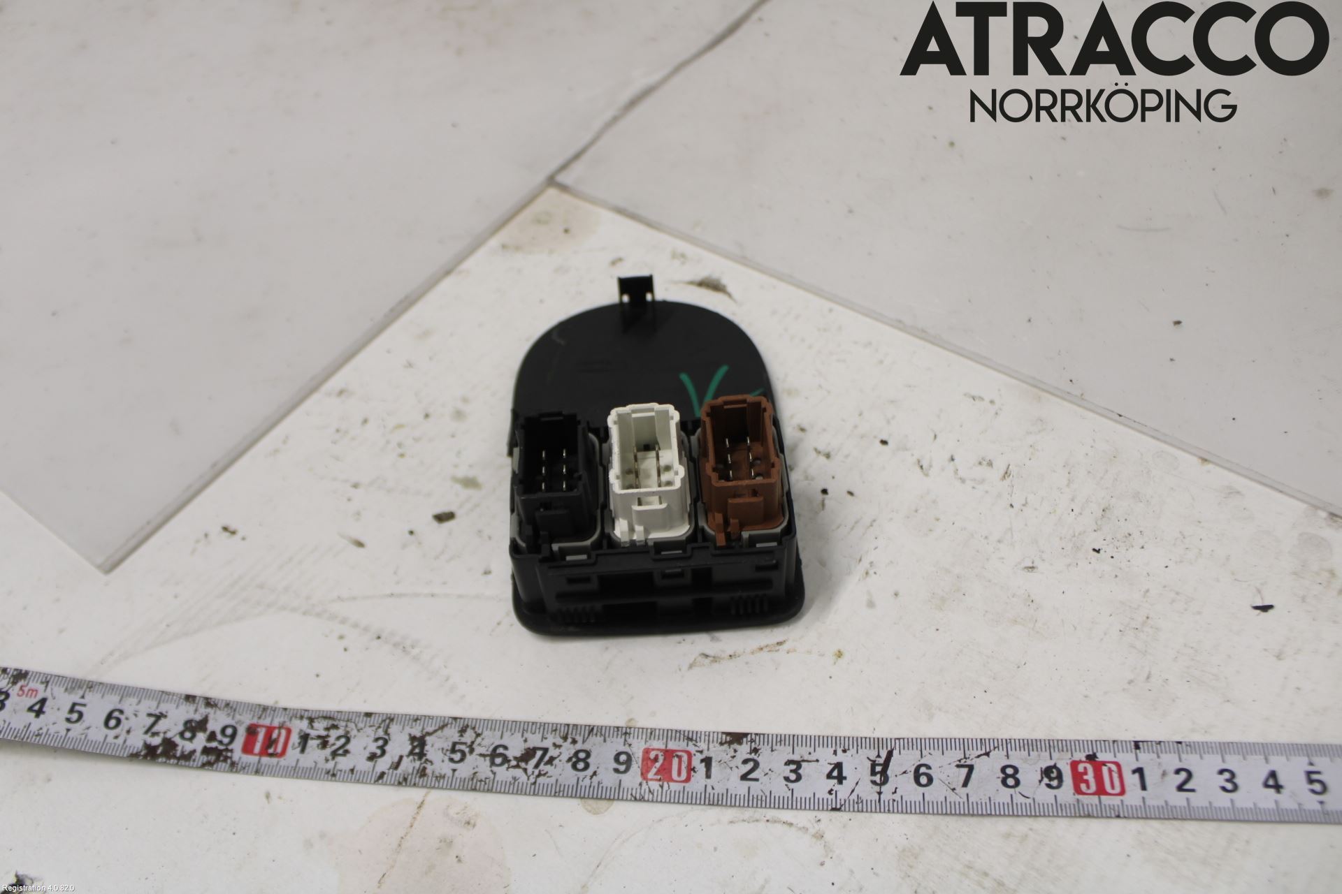 Nissan QASHQAI   07-10 Bryter Varmesete