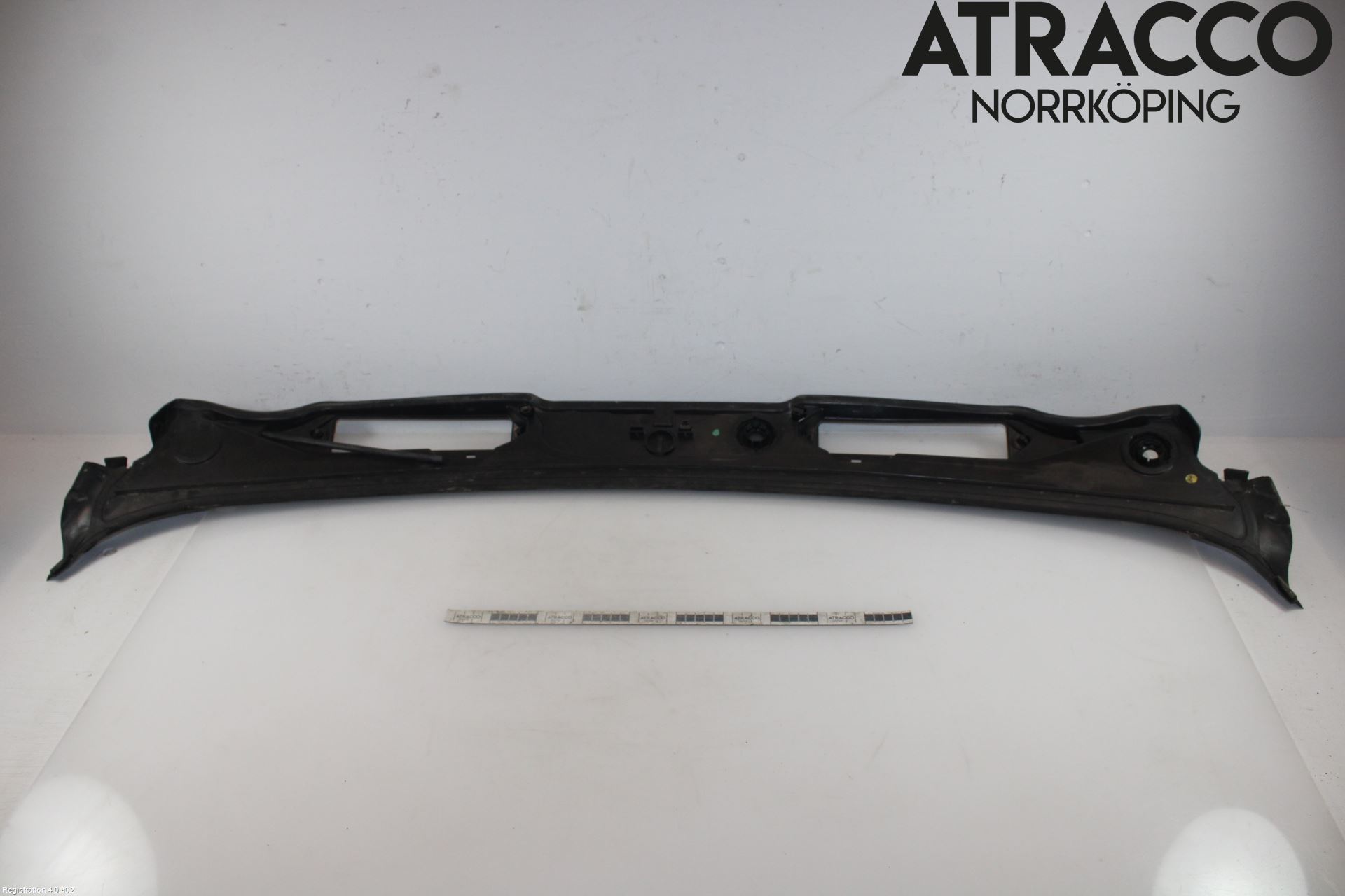 BMW 3 E90/91 SED/TOU 05-12 Visker Deksel-Grill-Under Frr