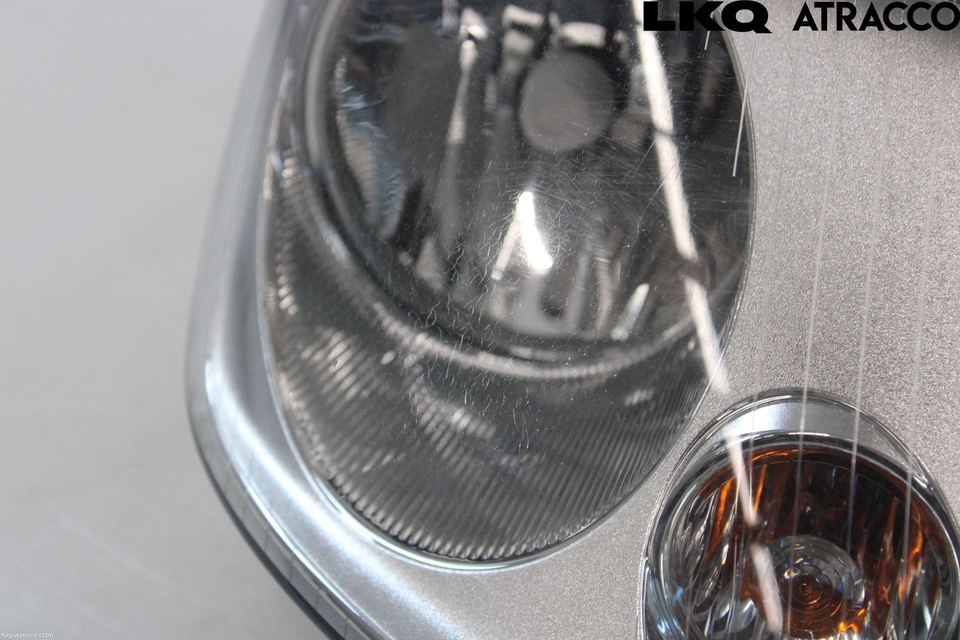 Volkswagen VW CADDY      04-10 Frontlykt Høyre