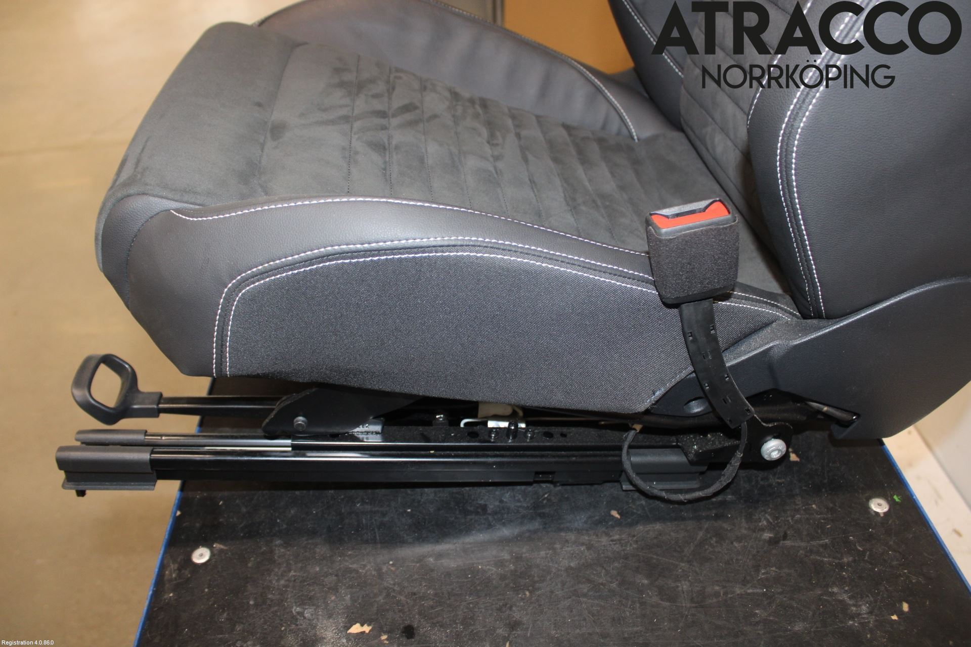 Volkswagen VW PASSAT 20-24 Innr Sete Foran Høyre