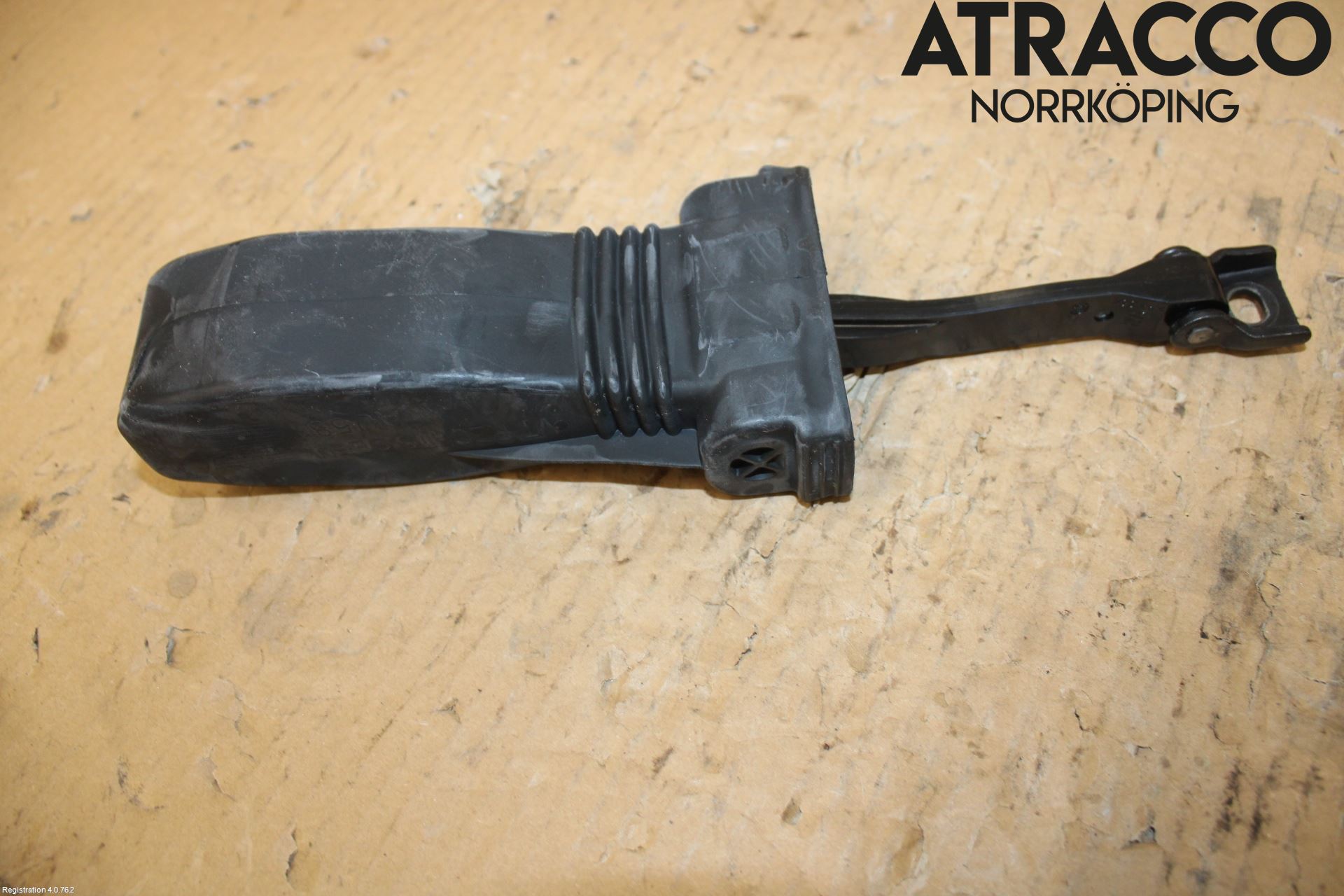 Audi A6 F2/C8 19- Dørstopper