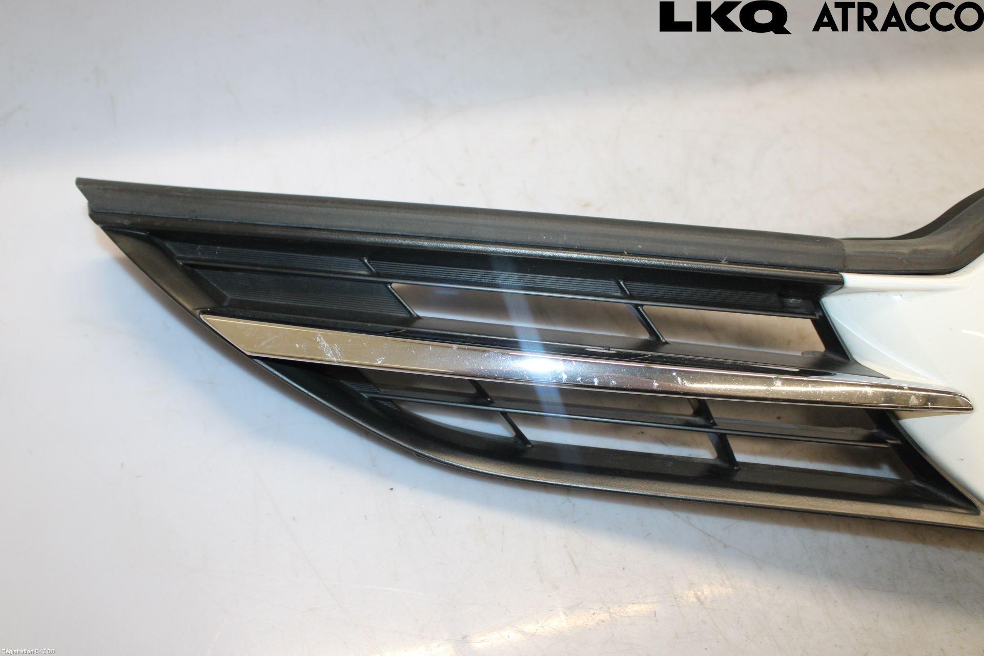 Toyota AURIS 13-19 Grill Komplett