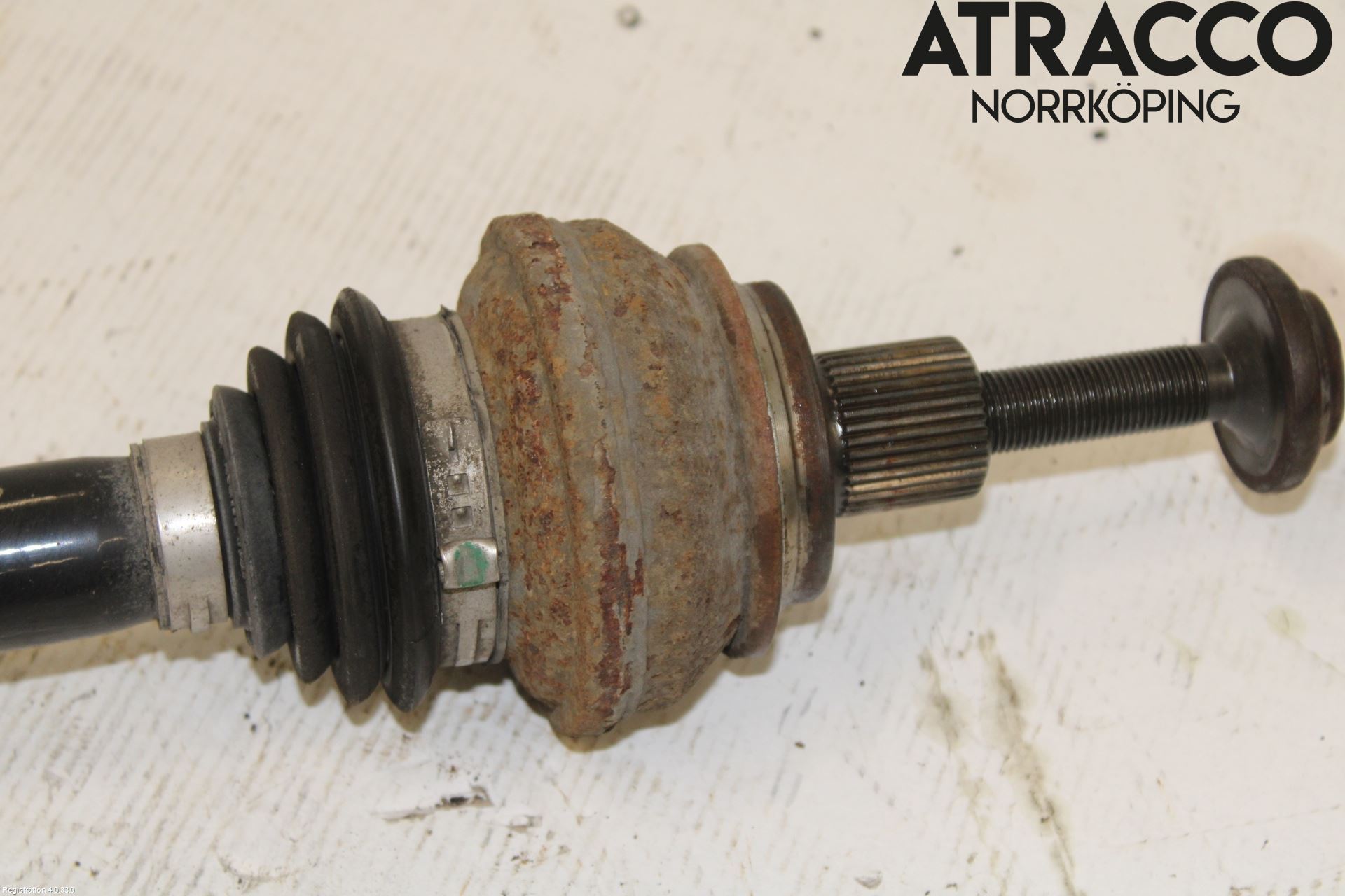 Audi A4/S4 B9 16-19 Drivaksel Bak Kompl Høyre