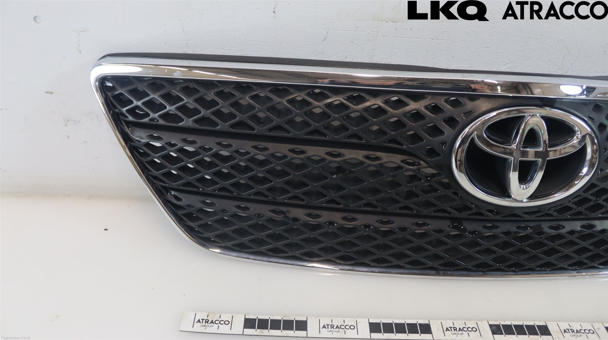 Toyota COROLLA 02-07 Grill Komplett