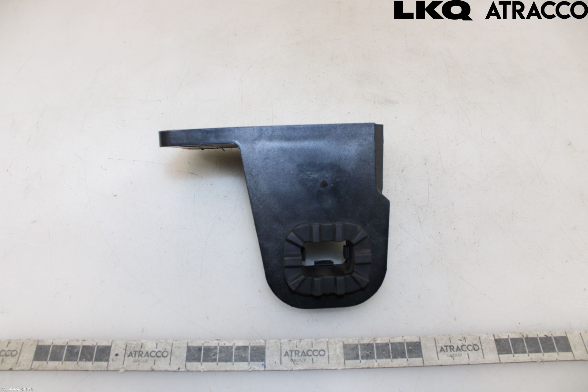 Volkswagen VW ID.7/TOURER 24- Radiator Feste - Ramme - Bjelk