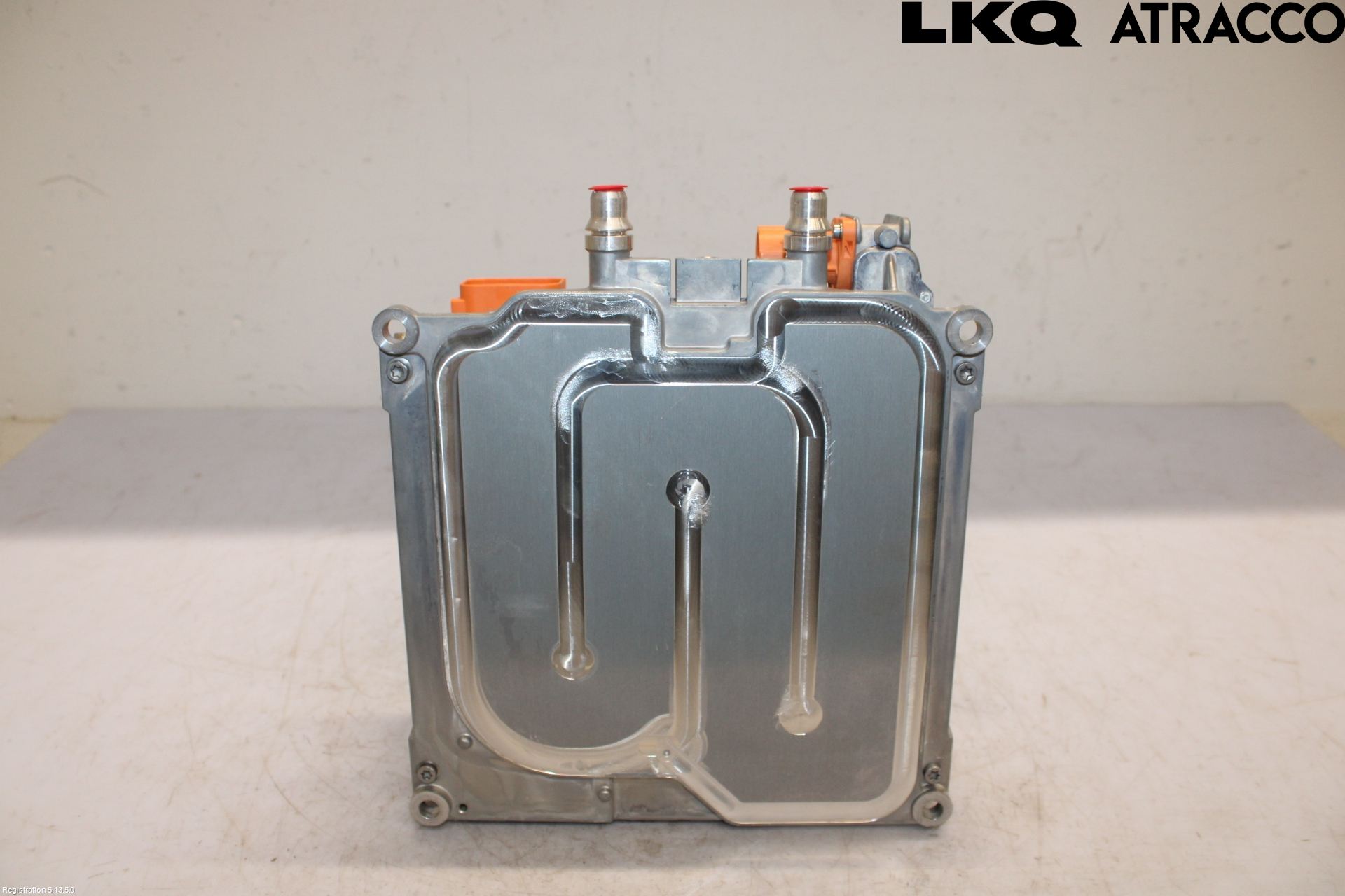 Mercedes-Benz MB EQA (H243) 21- Inverter 12-)220V