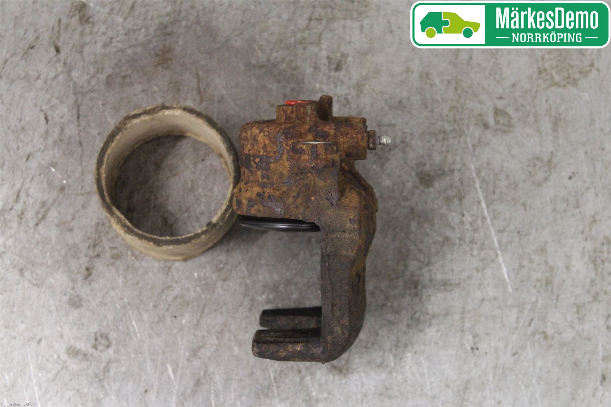 Mazda 2 (DE) 08-15 Bremsecaliper Foran Høyre