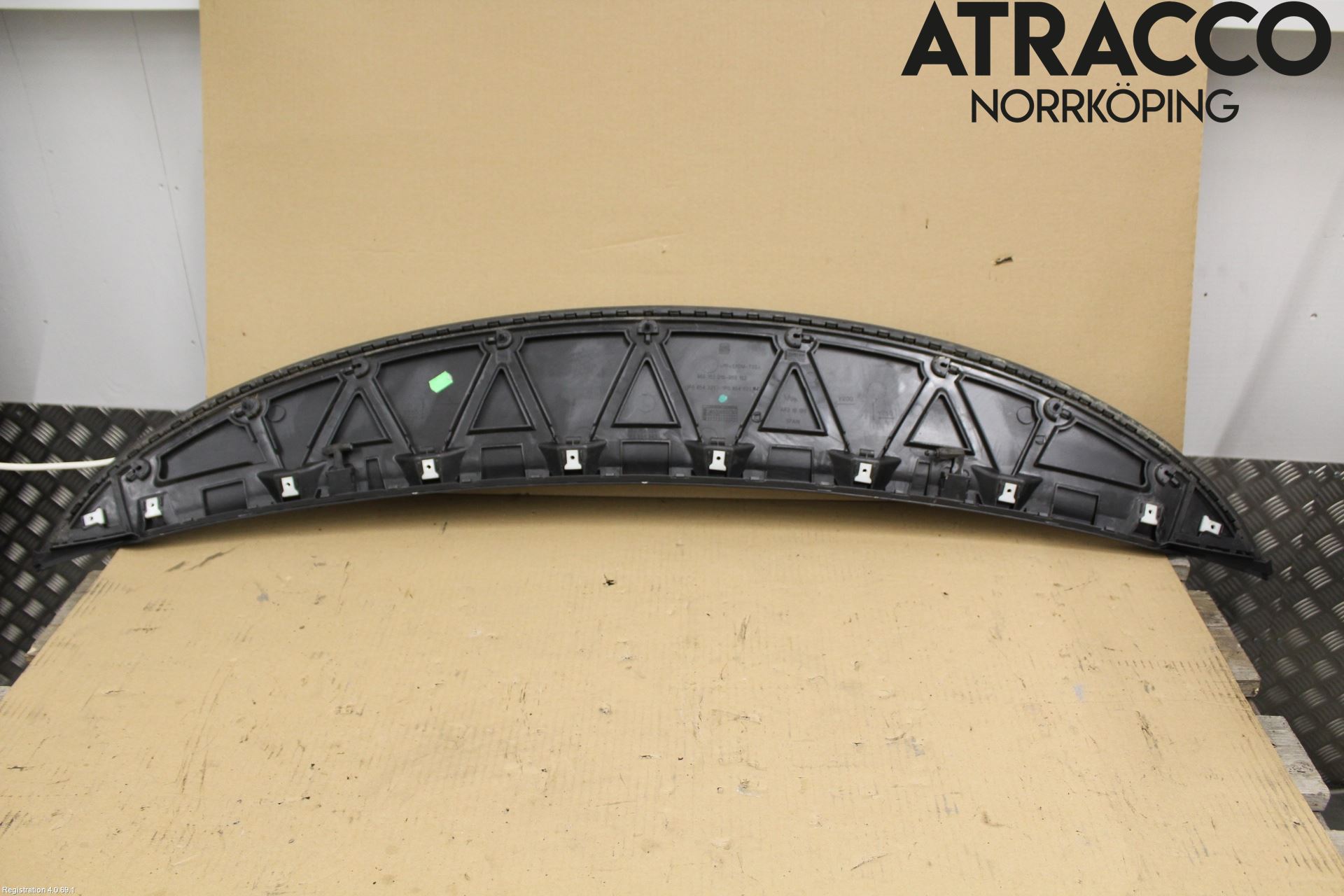 Seat LEON 06-12 Visker Deksel-Grill-Under Frr