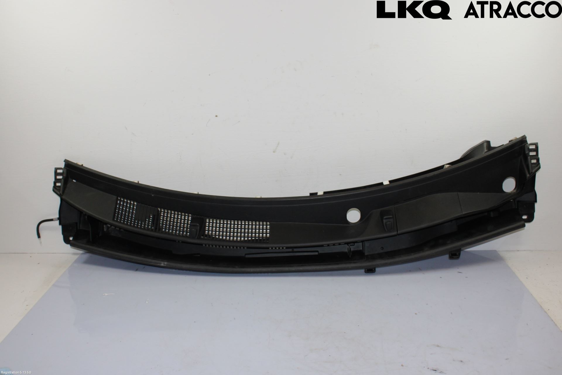 Toyota YARIS XP21 20- Visker Deksel-Grill-Under Frr