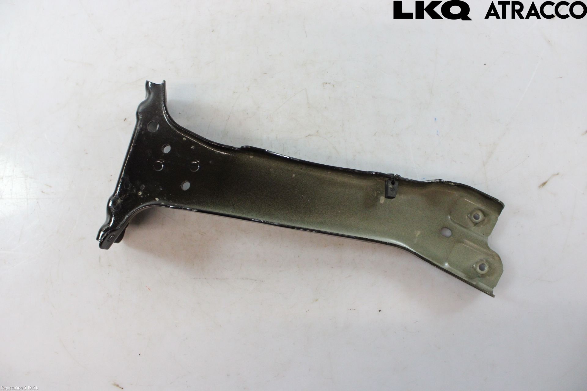 Audi A3/S3 8Y 21- Frontskjermfeste Venstre