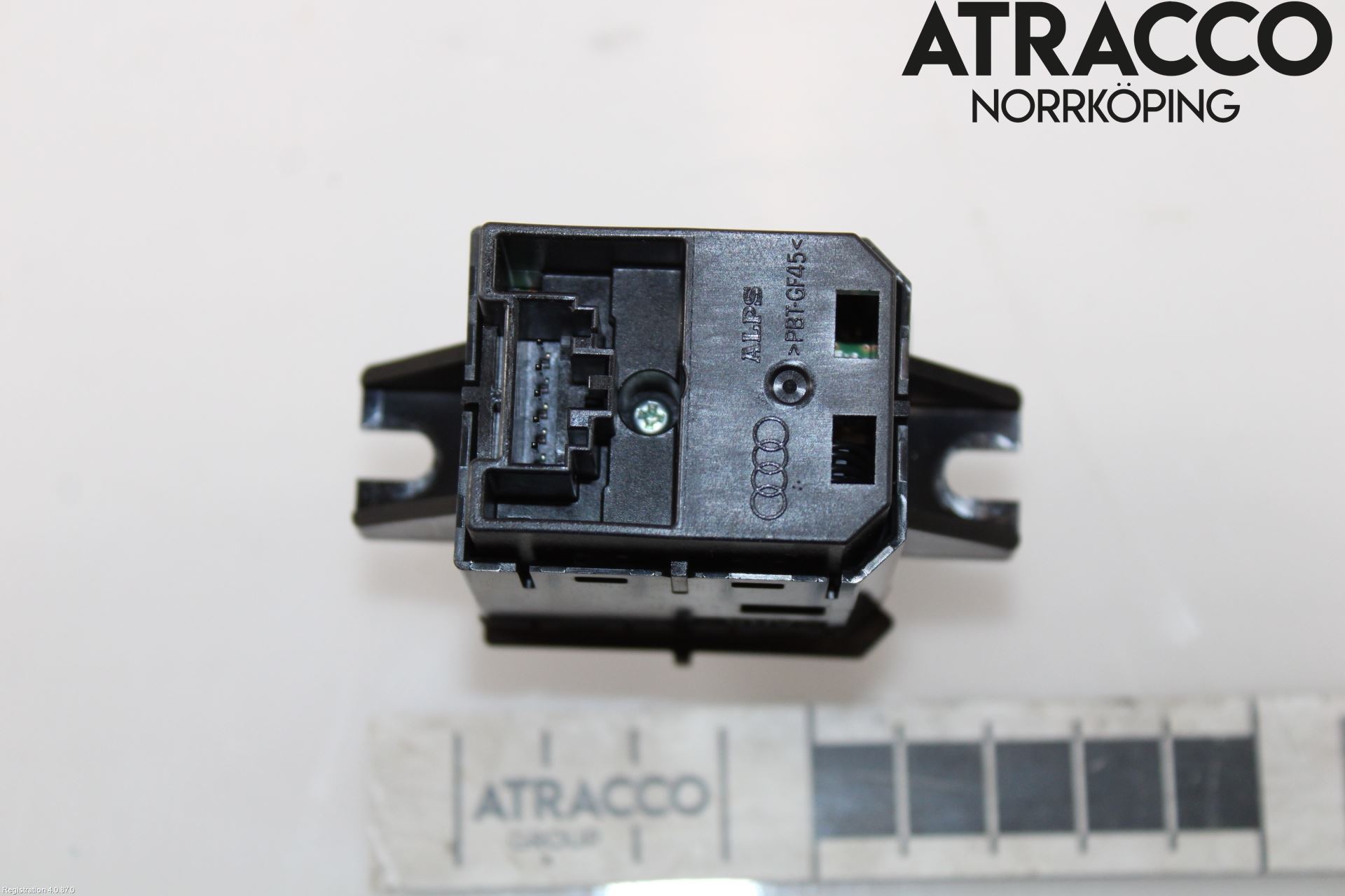 Audi A4/S4 B9 20- Bryter Fader Høytalere
