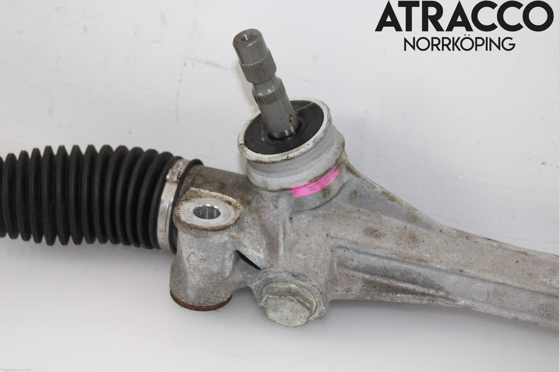 Toyota RAV4 13-18 Servo Snekke - Tannstang