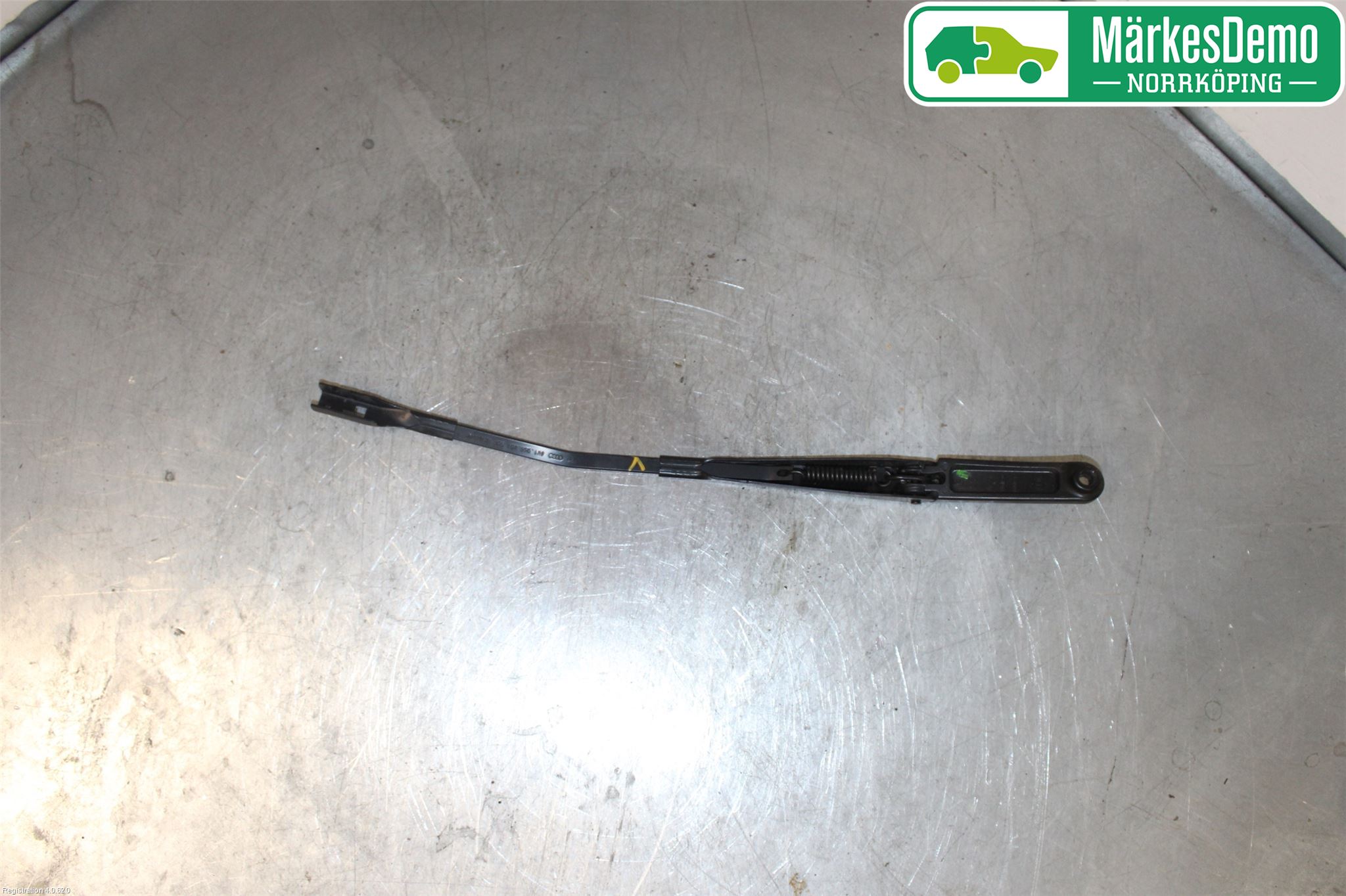 Audi A4/S4 B9 20- Viskerarm-Armer Frontrute