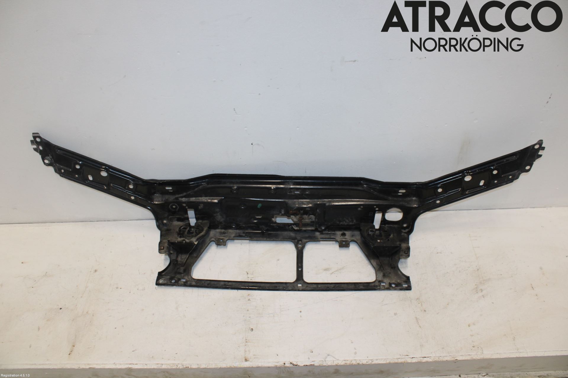 Volvo V70 05-08 Frontplate