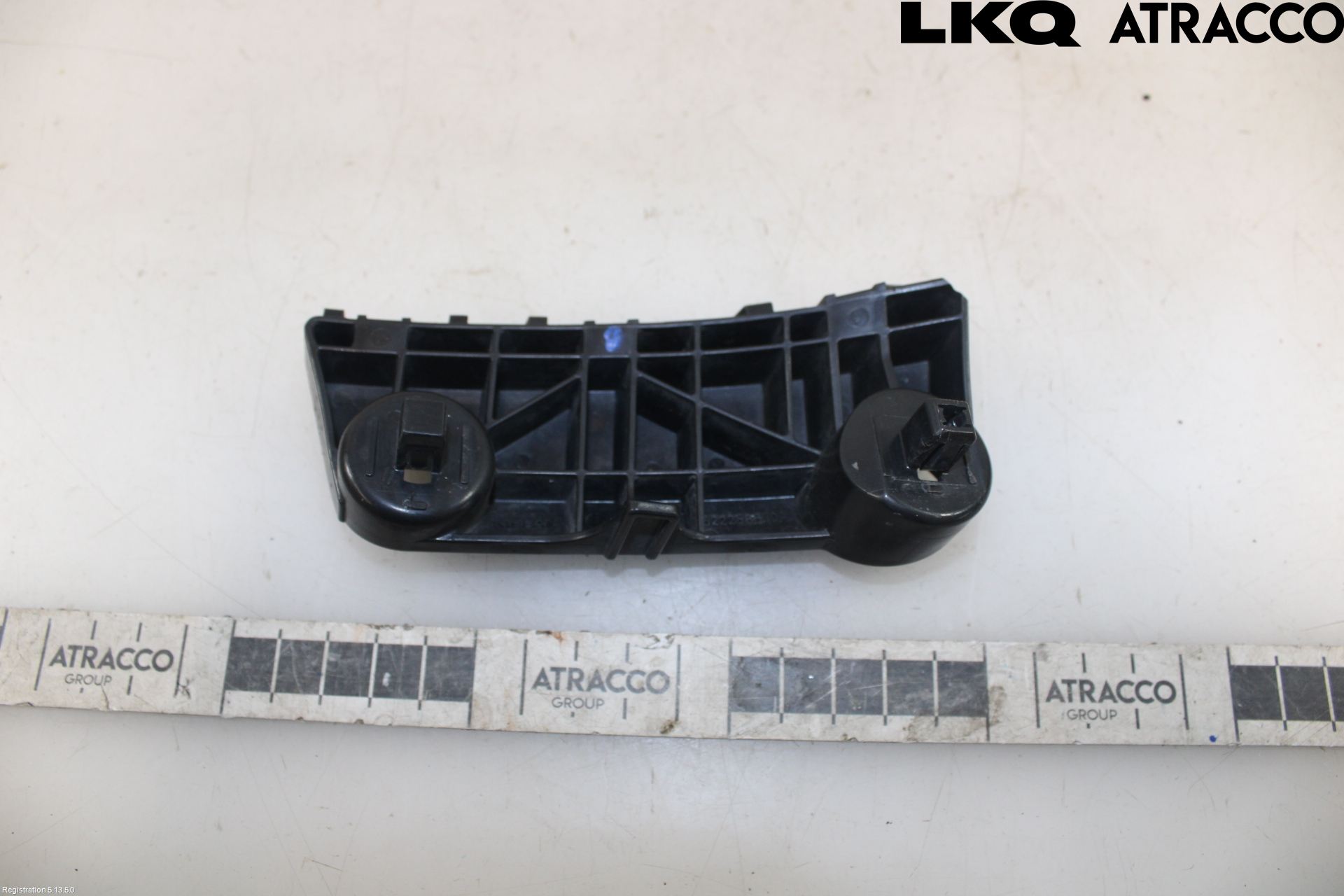 Nissan MICRA 11-16 Støtfangerfeste Foran Venstre