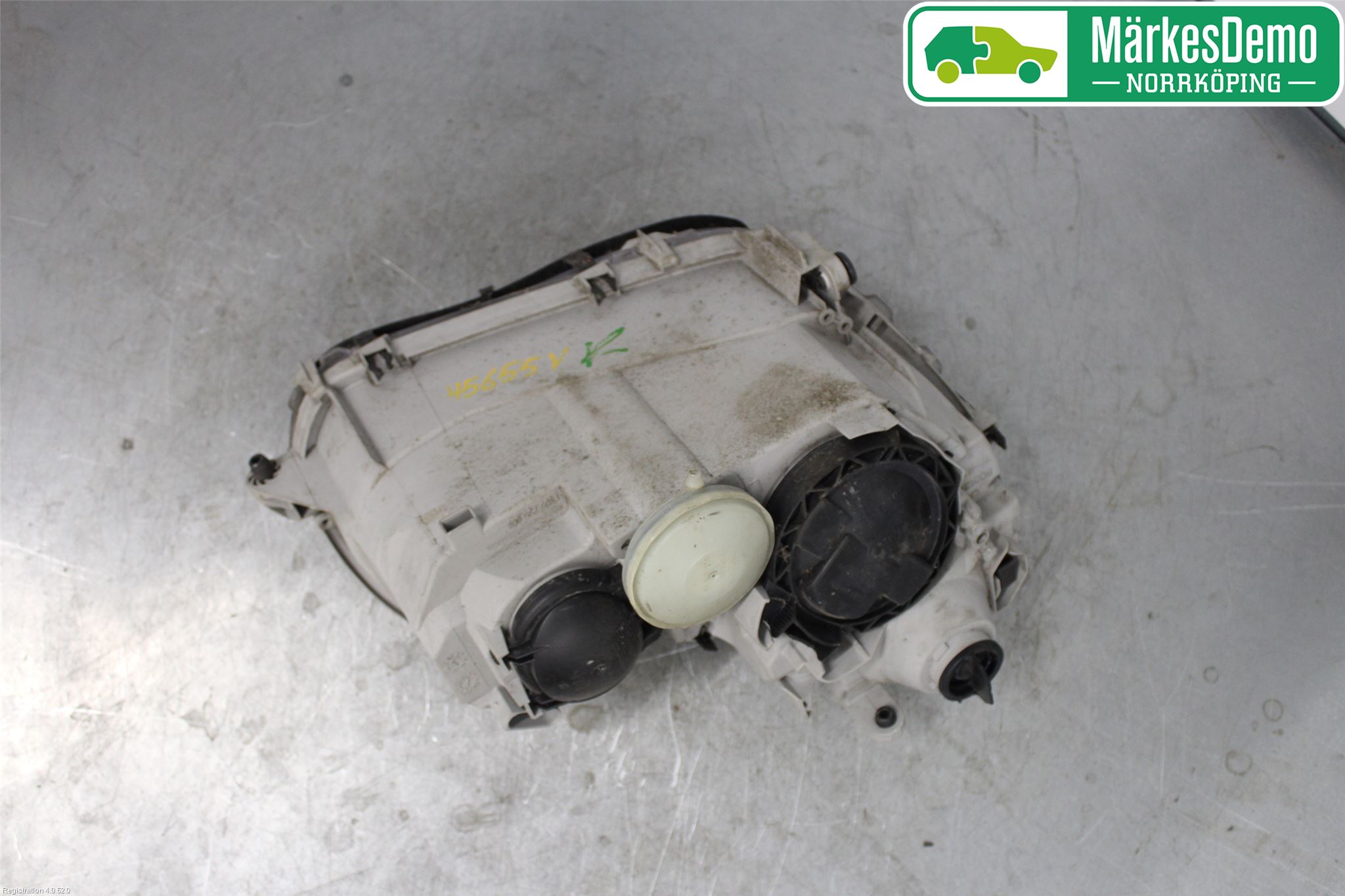 Mercedes-Benz MB C (203) 00-07 Frontlykt Venstre