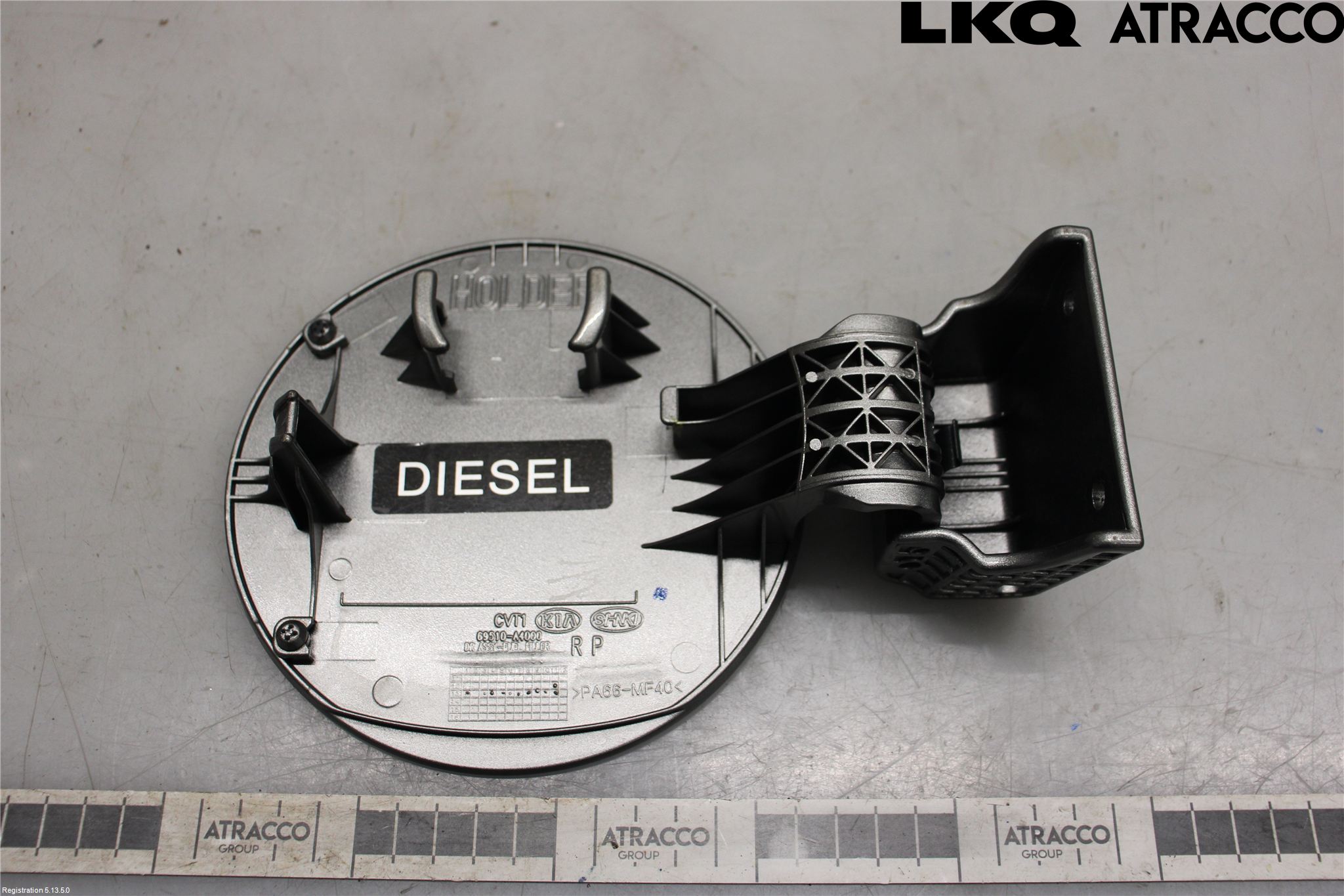 Kia CARENS III 13-19 Drivstoff Tankluke