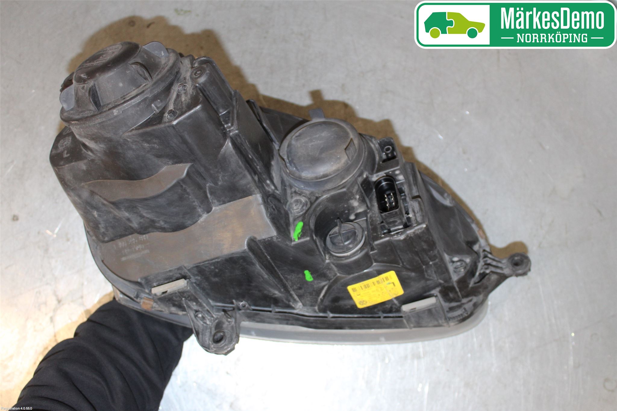 Volkswagen VW GOLF V 04-09 Frontlykt Venstre