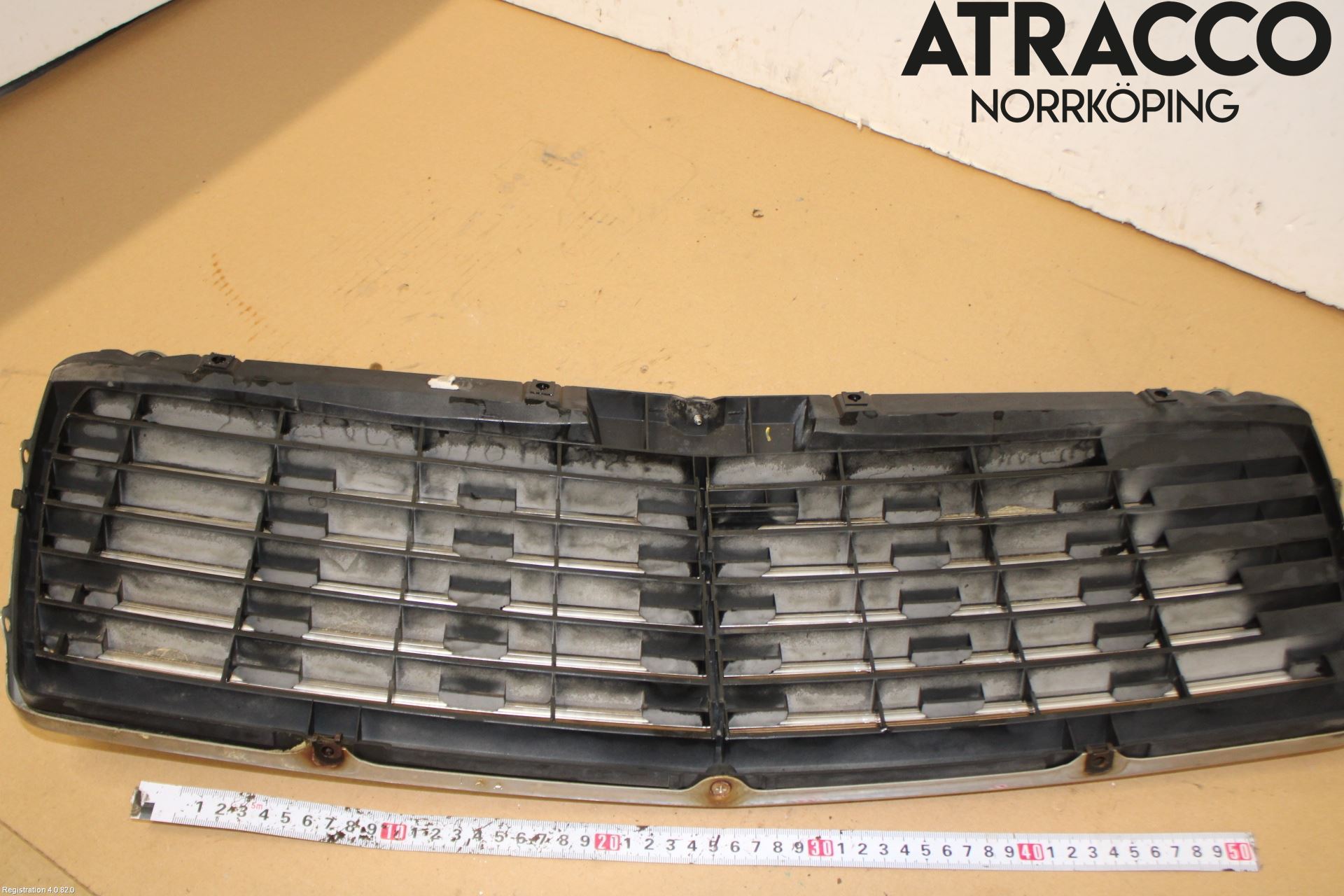 Mercedes-Benz MB E-KLASS (W210) 96-03 Grill Komplett